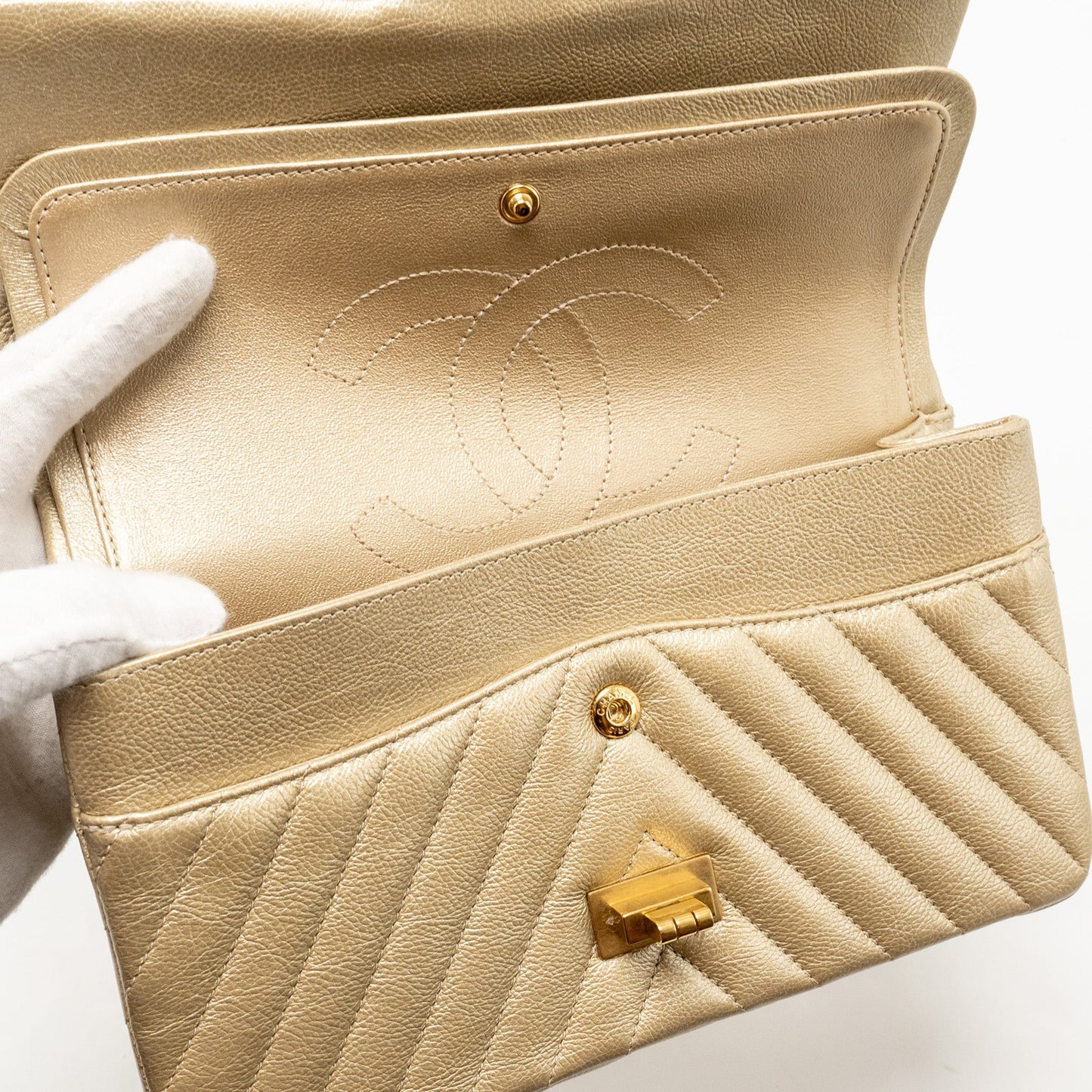 Chanel Small 2.55 Reissue Chevron Flap Bag Calfskin Gold