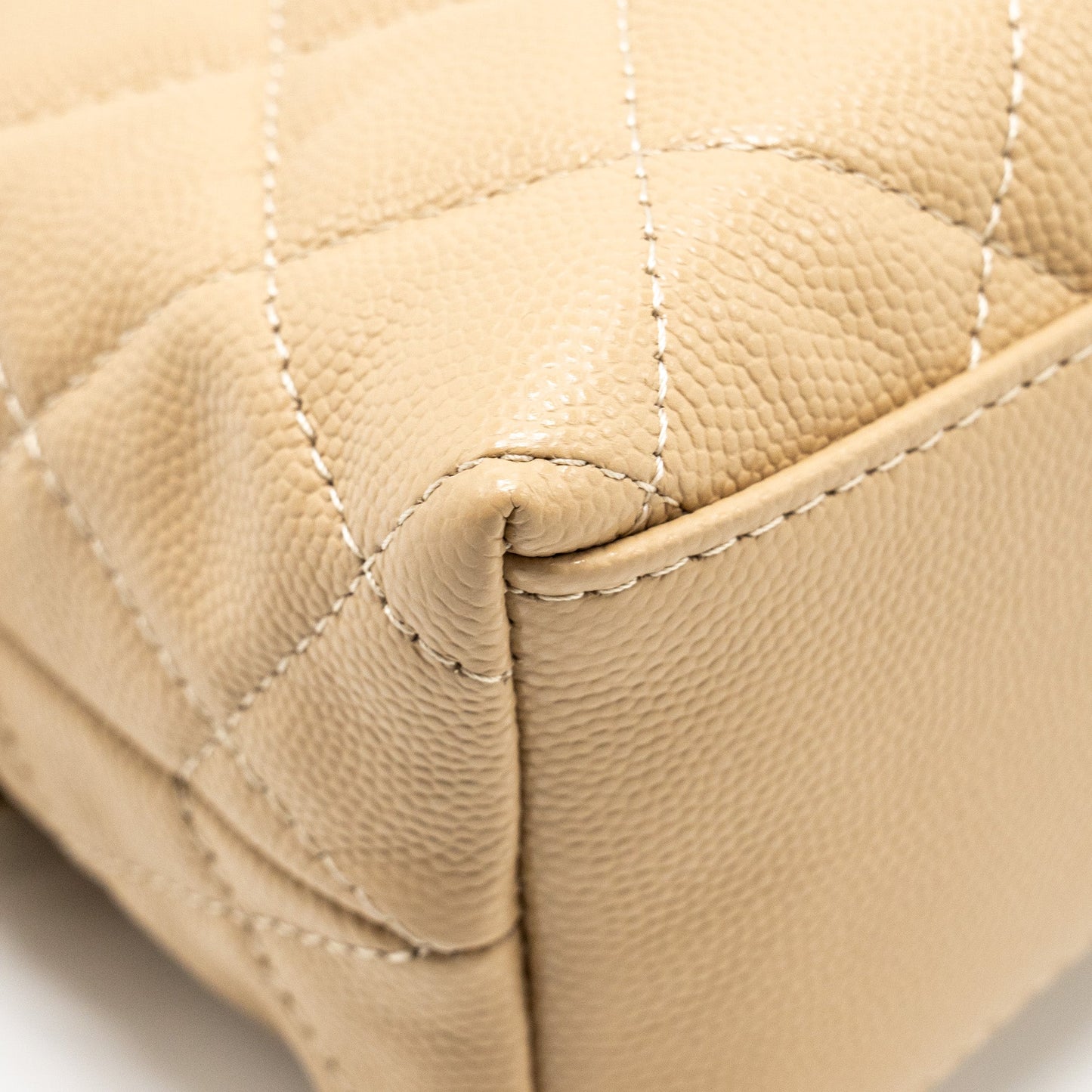 Chanel CC Logo Quilted Mini Clutch with Chain Caviar Beige  (Microchip)