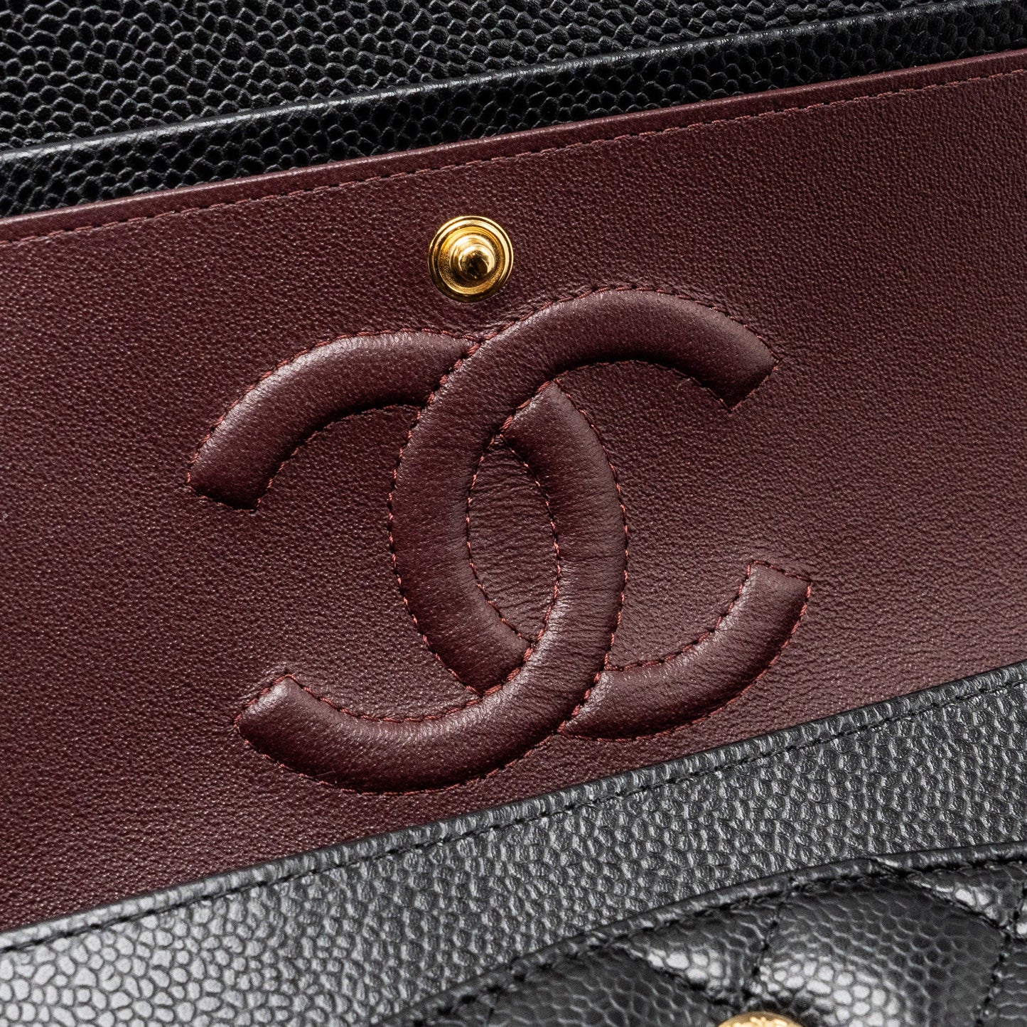 Chanel medium classic double flap bag Caviar black  (microchip)