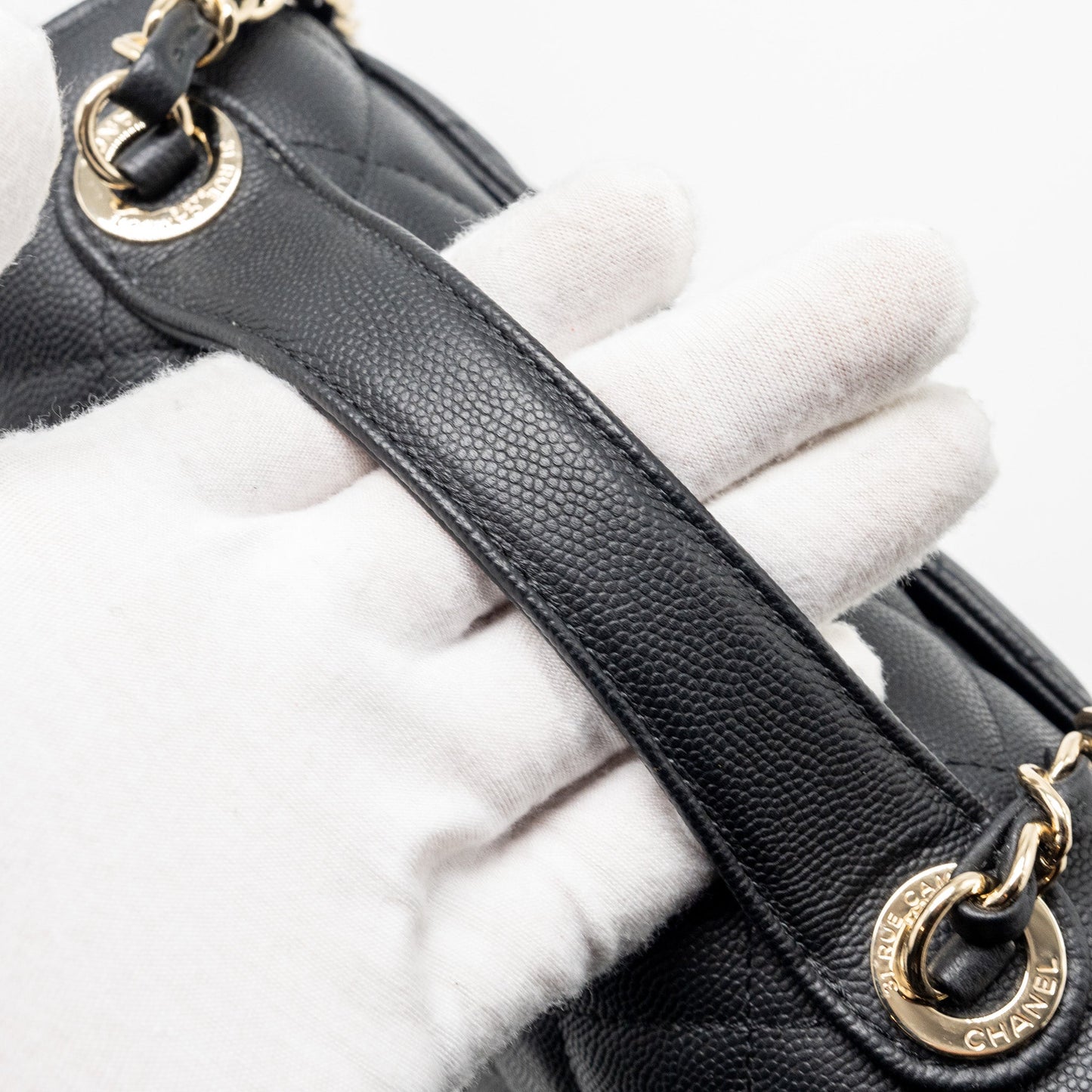 Chanel Medium Business Affinity Caviar black L