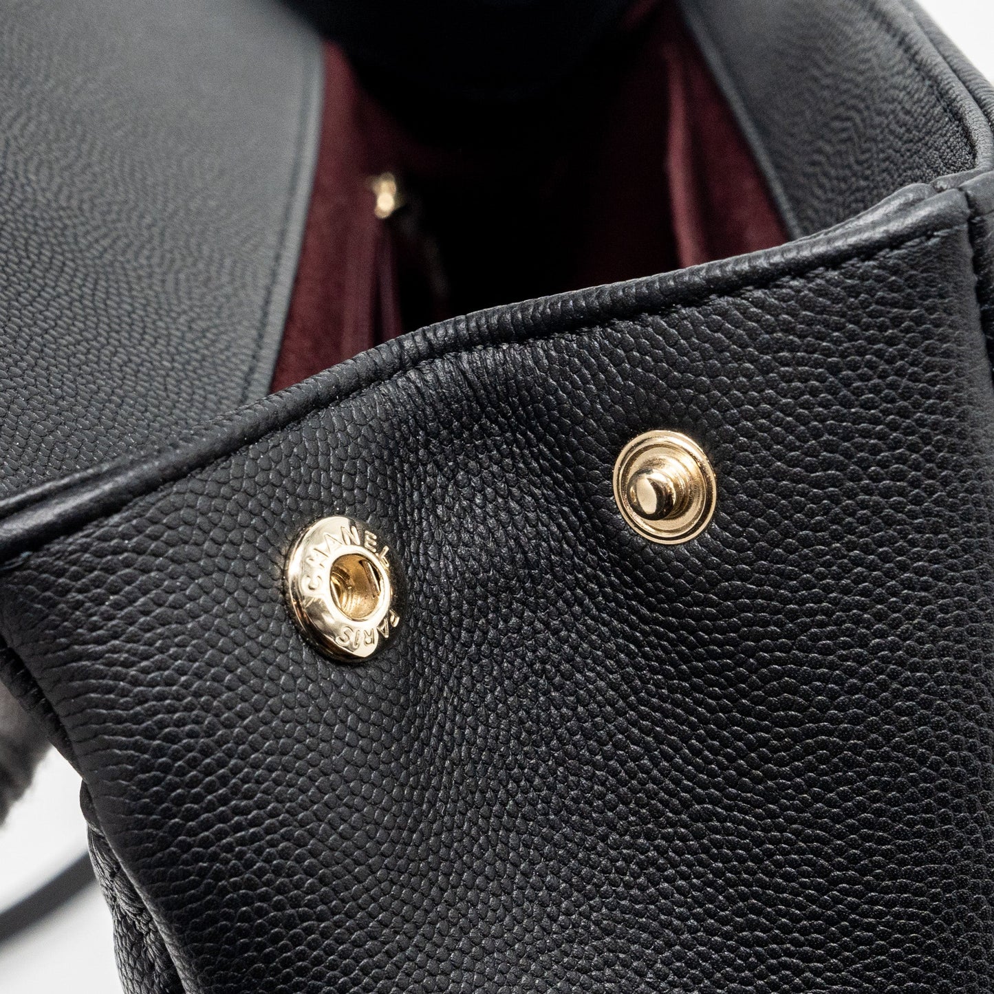 Chanel Medium Business Affinity Caviar black L