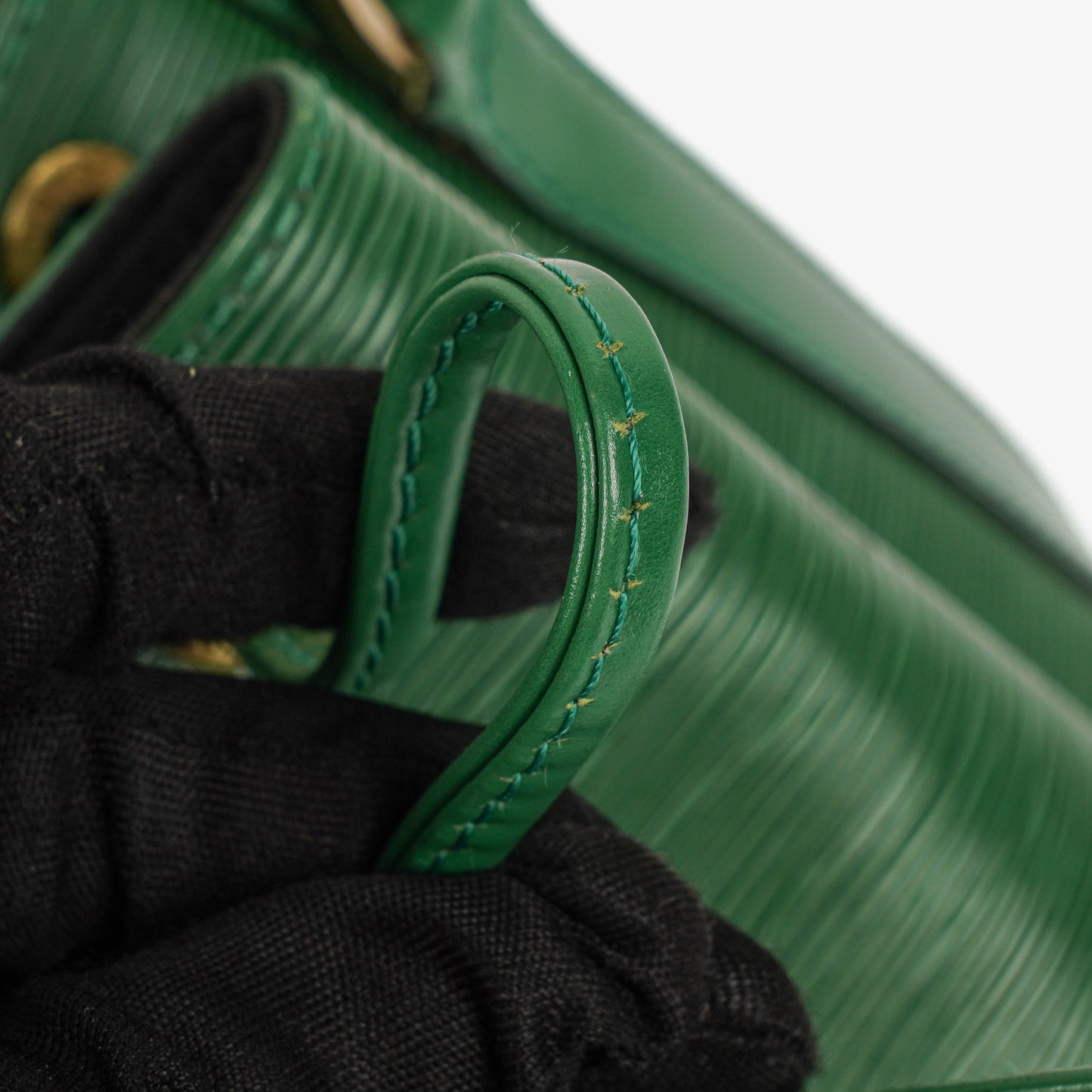 Louis Vuitton Noe Grande GM Green EPI Leather Shoulder Bag