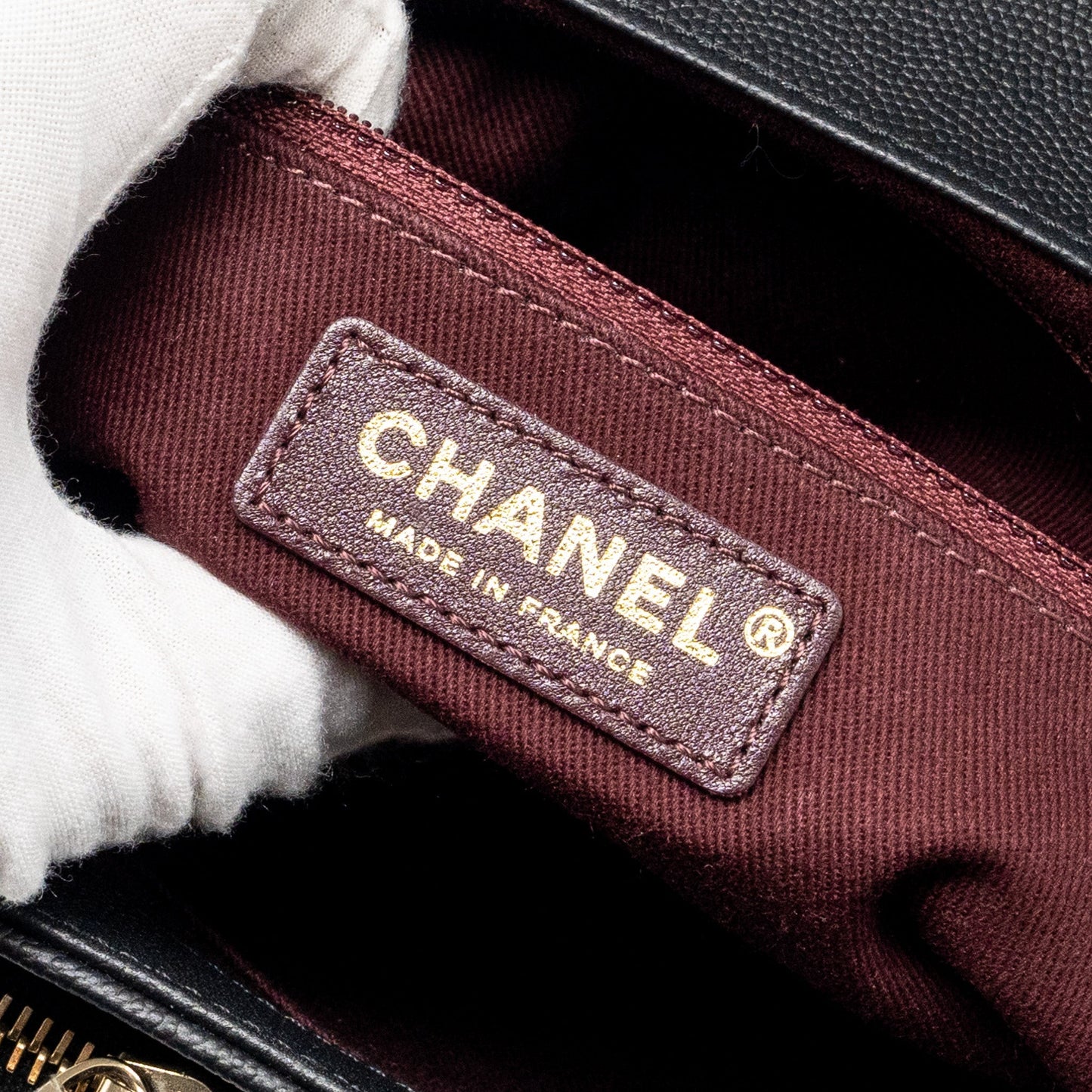 Chanel Medium Business Affinity Caviar black L