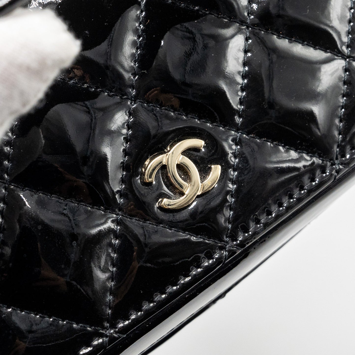Chanel top handle vanity case patent black L
