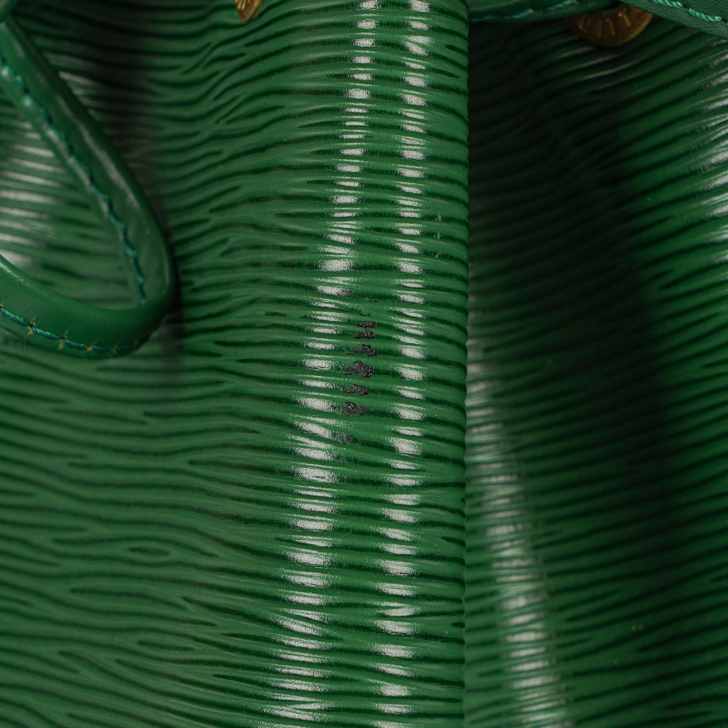 Louis Vuitton Noe Grande GM Green EPI Leather Shoulder Bag