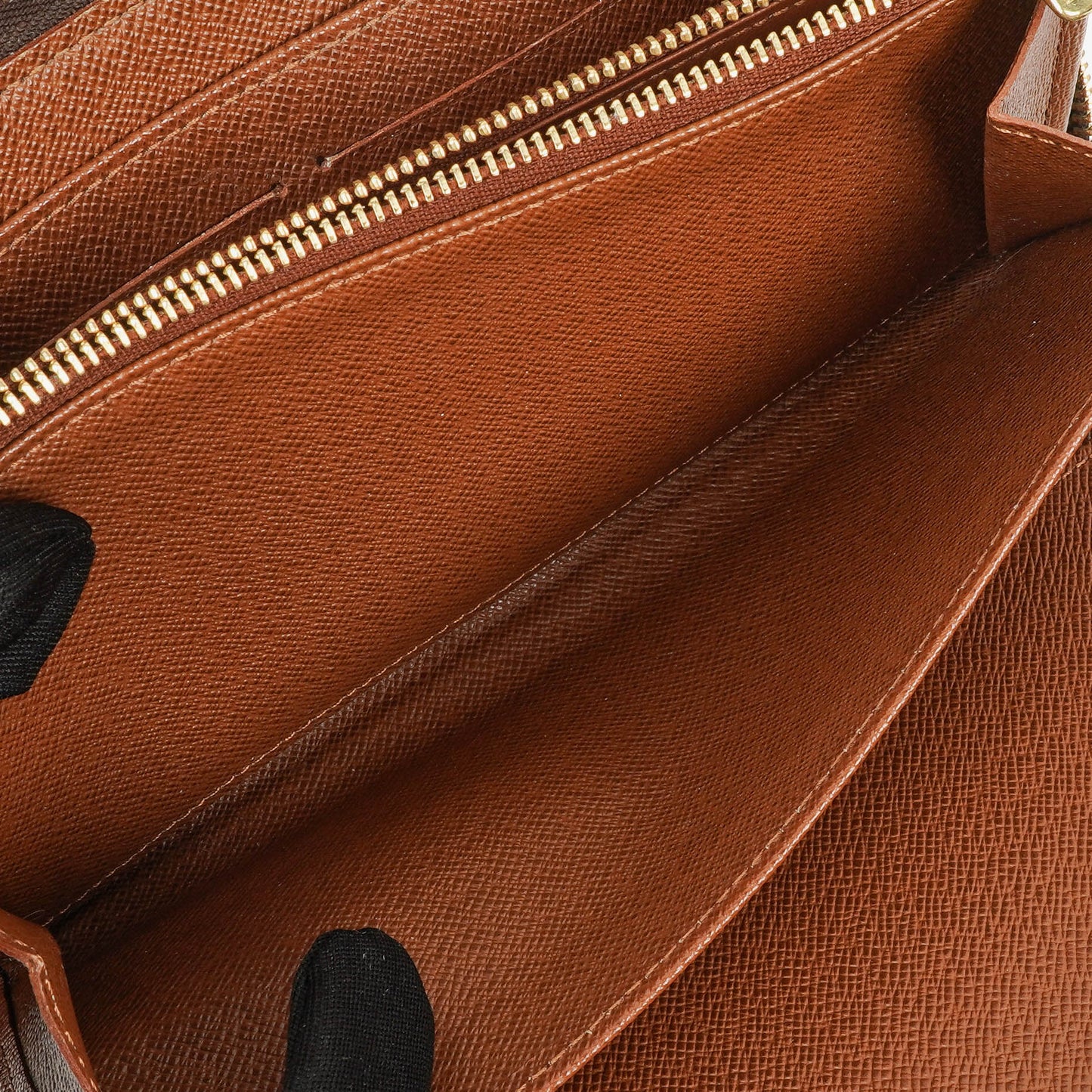 Louis Vuitton Zippy Monogram Wallet