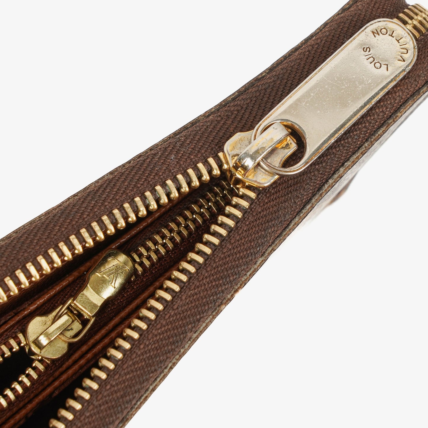 Louis Vuitton Zippy Monogram Wallet