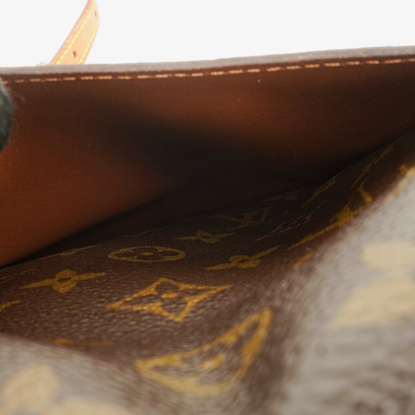 Louis Vuitton Saint Cloud  MM Monogram Canvas Crossbody Bag