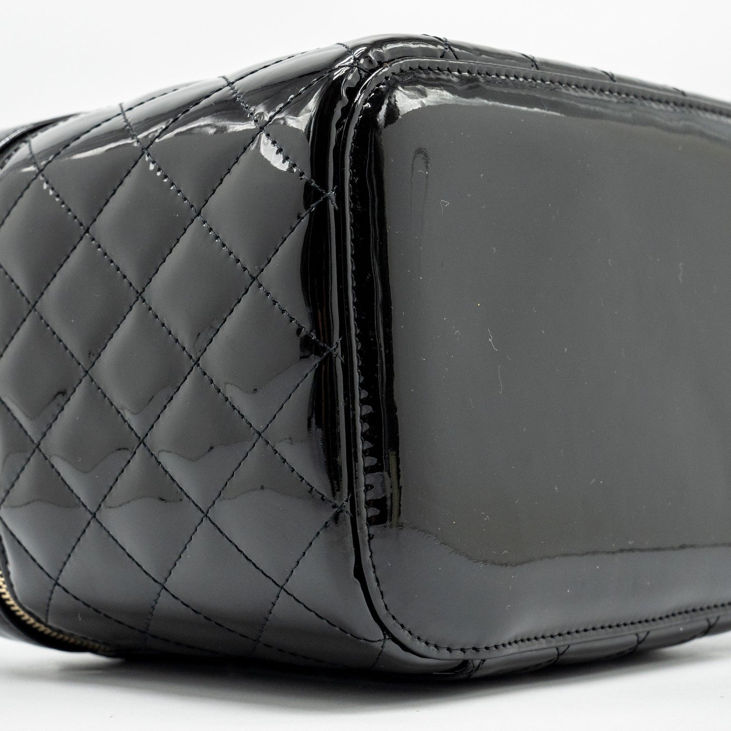 Chanel top handle vanity case patent black L