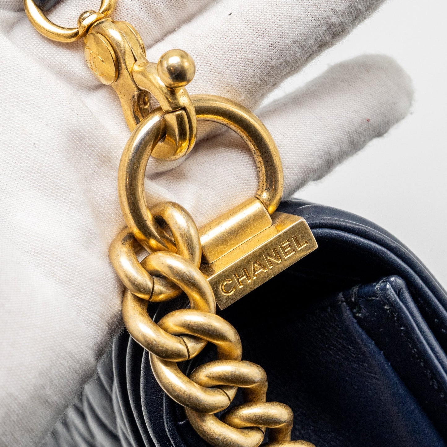 Chanel 20B medium boy bag with top handle Calfskin navy