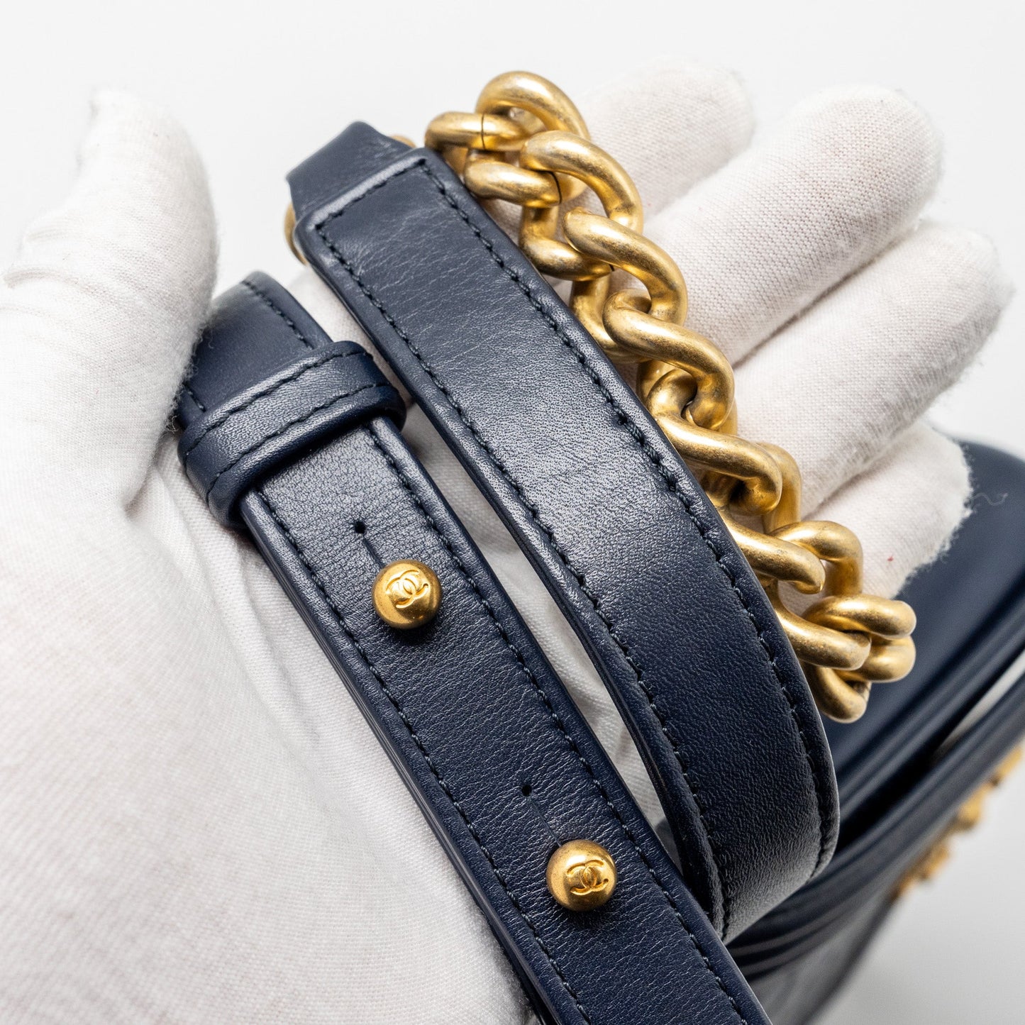 Chanel 20B medium boy bag with top handle Calfskin navy