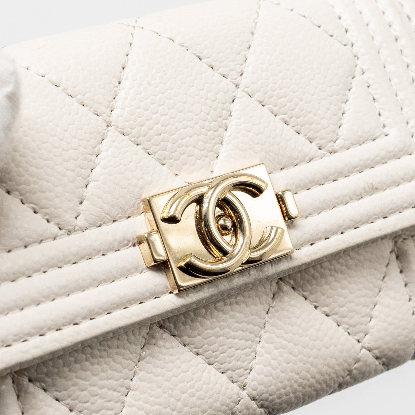 Chanel Boy Flap Card Holder Caviar White L