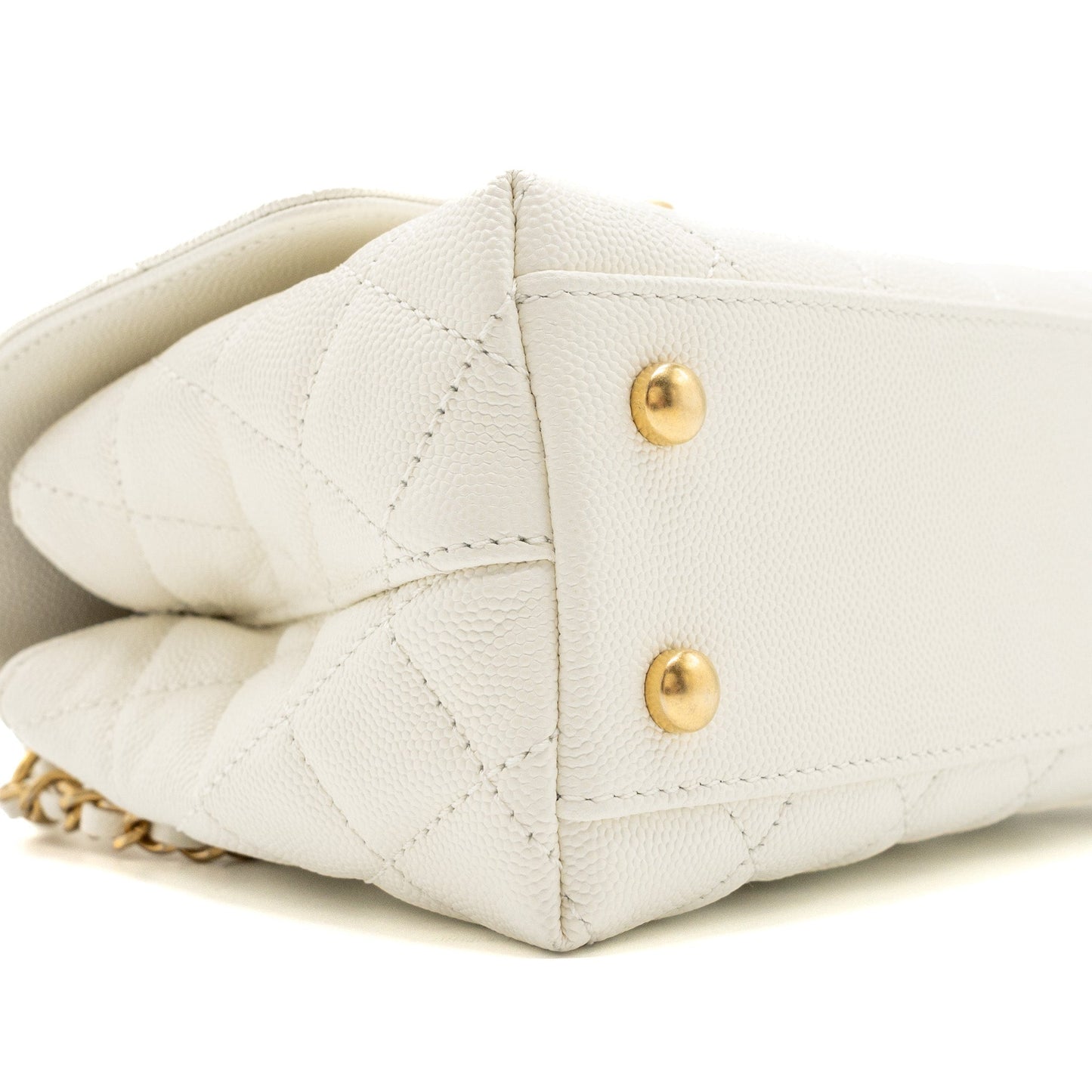 Chanel 23P detailed top handle Small coco handle caviar white  (microchip )