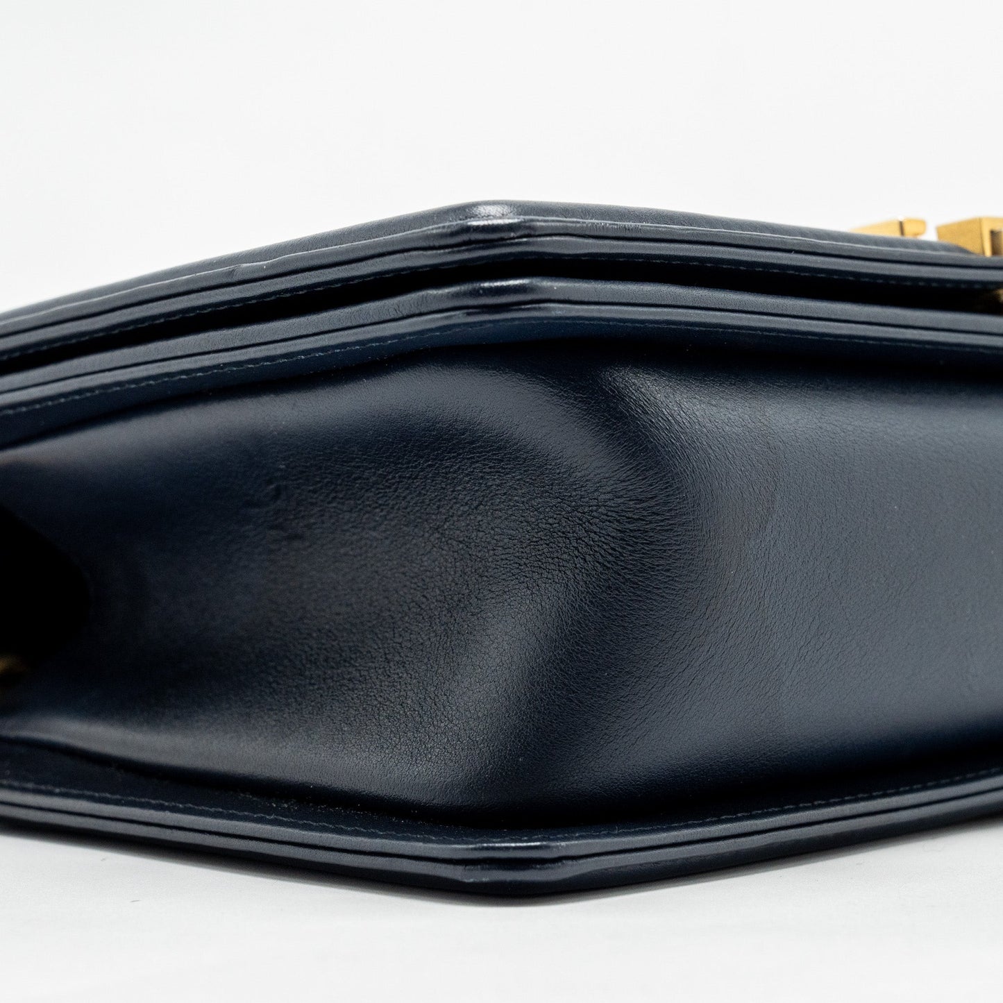 Chanel 20B medium boy bag with top handle Calfskin navy