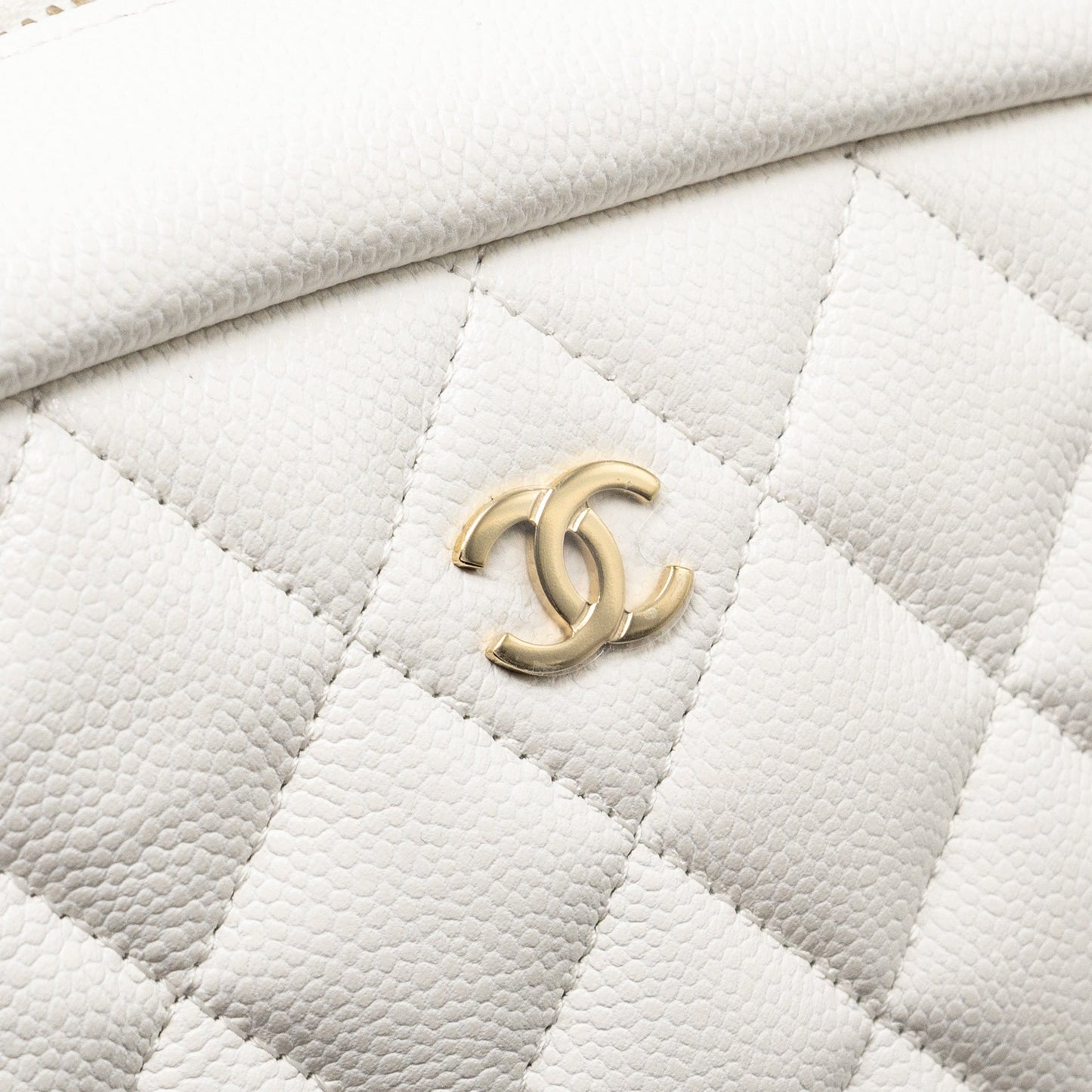 Chanel timeless classic pouch grained calfskin white L (microchip)