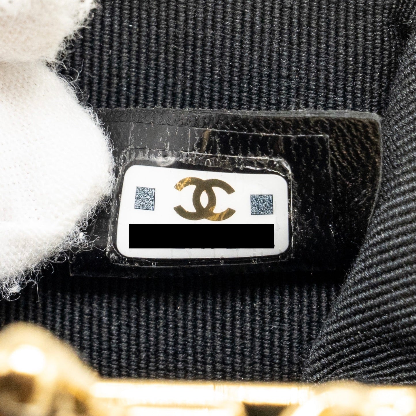 Chanel 23p Mini Coin Purse with Chain Calfskin Black L(microchip)