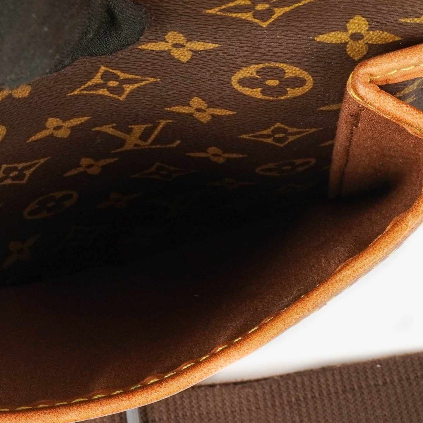 Louis Vuitton Sac Gibeciere GM Monogram Canvas Shoulder Bag