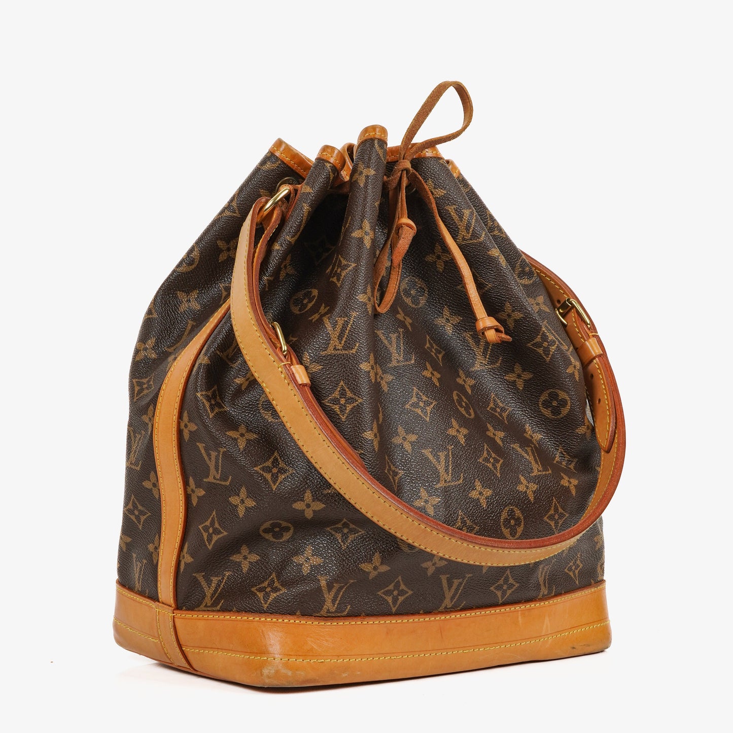 Louis Vuitton Noe Grande GM Monogram Canvas Shoulder Bag