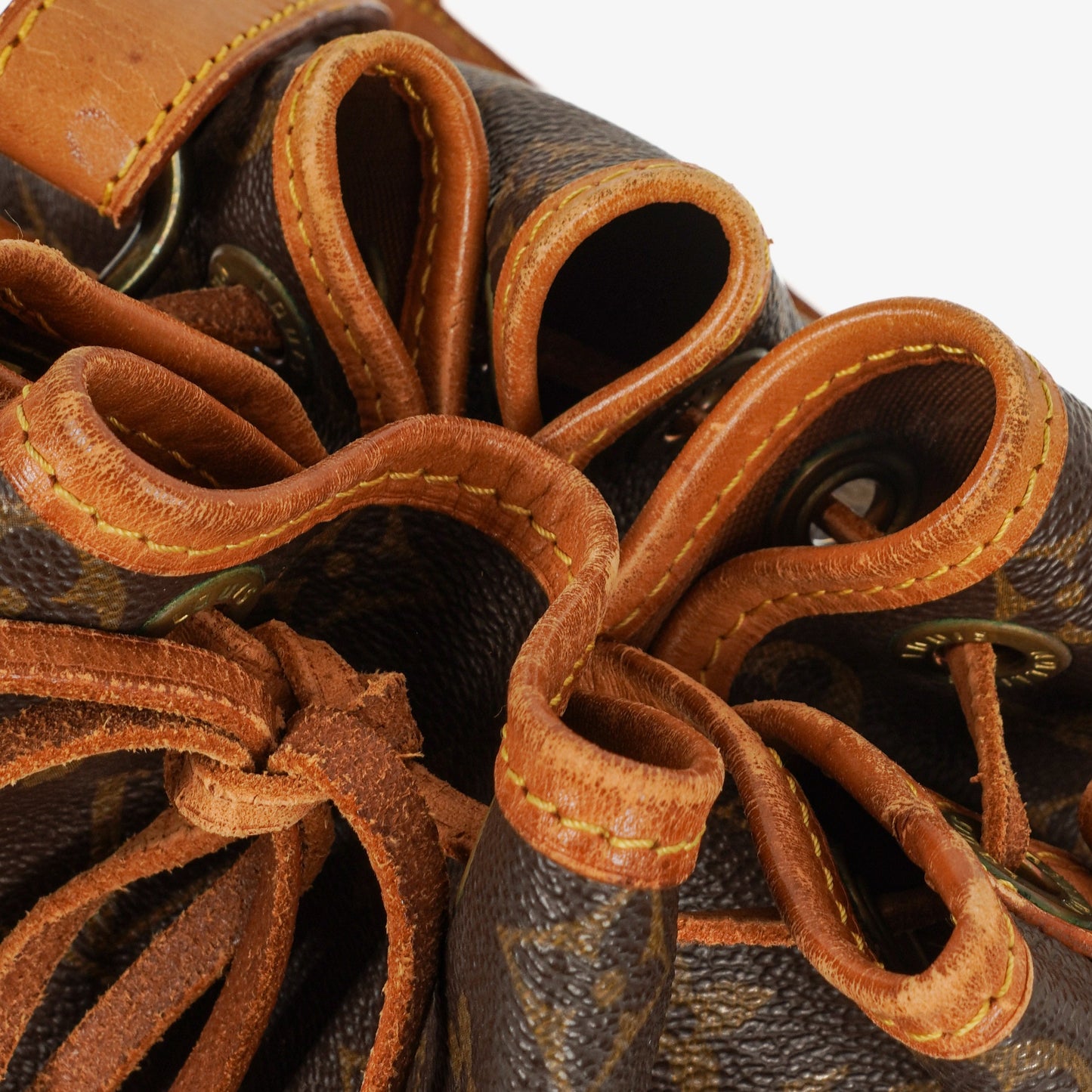 Louis Vuitton Noe Grande GM Monogram Canvas Shoulder Bag