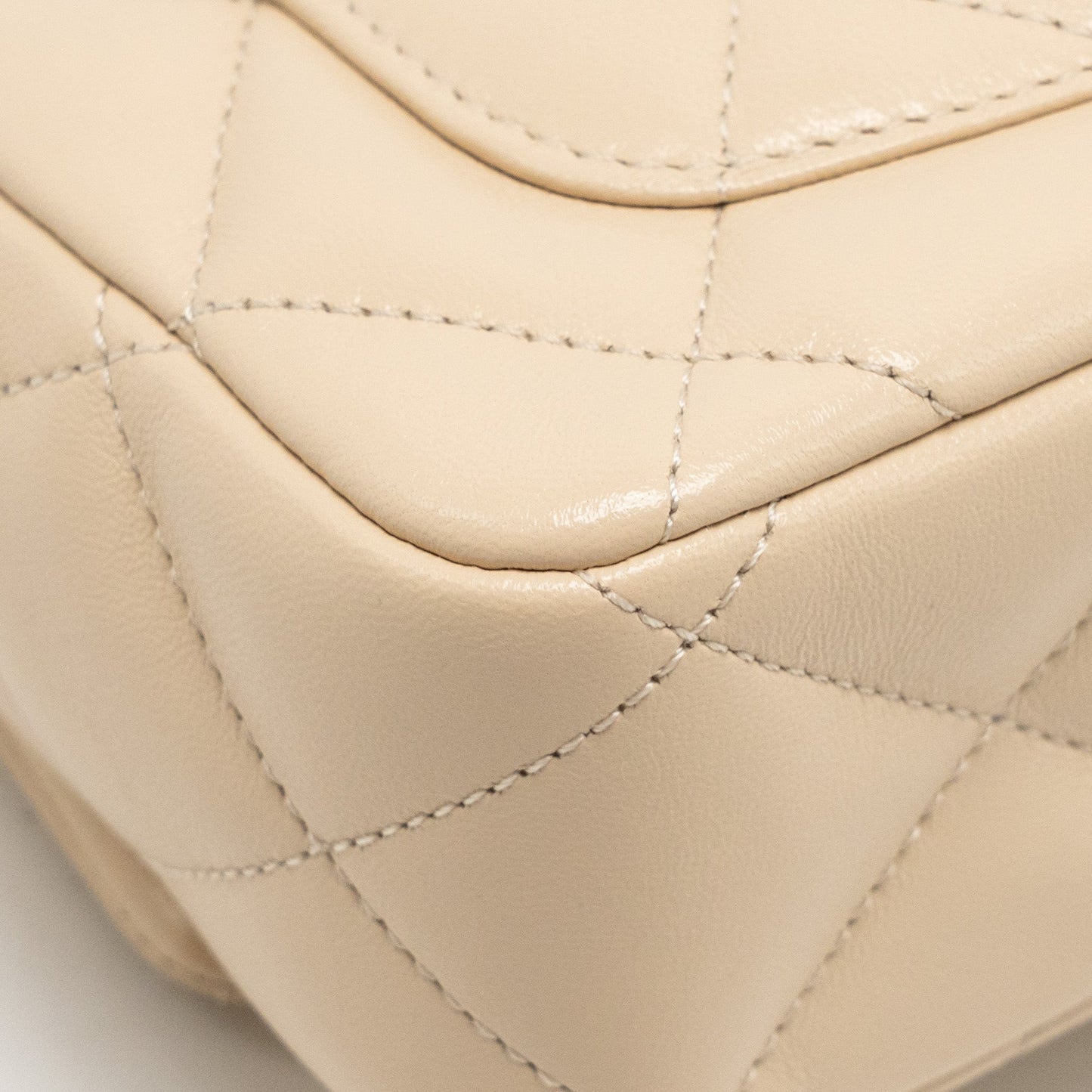 Chanel 25c Coco Love Adjustable Chain Shiny Lambskin Beige  (microchip)