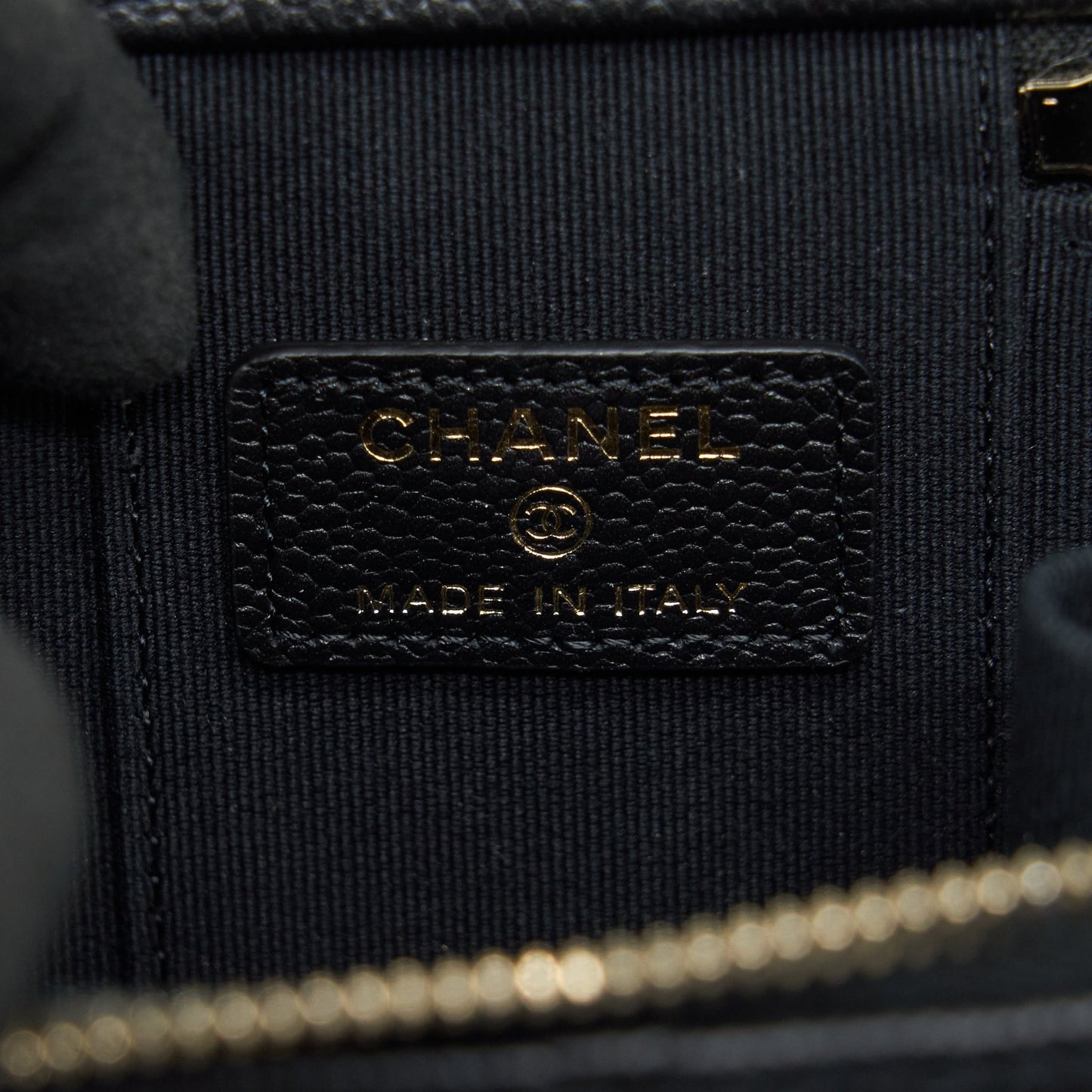 Chanel 22S Detailed Logo Mini Vanity With Chain Caviar Black L