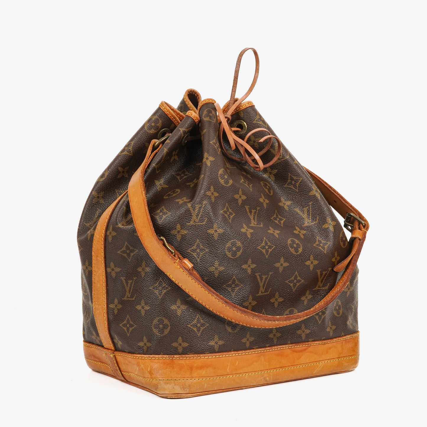 Louis Vuitton Noe Grande GM Monogram Canvas Shoulder Bag