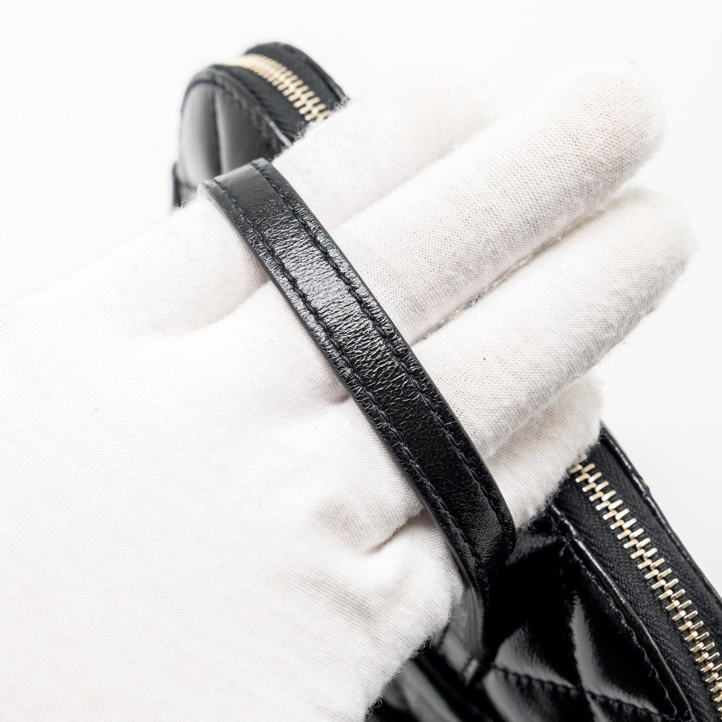 Chanel 22A Mini Backpack Patent Black L (microchip)