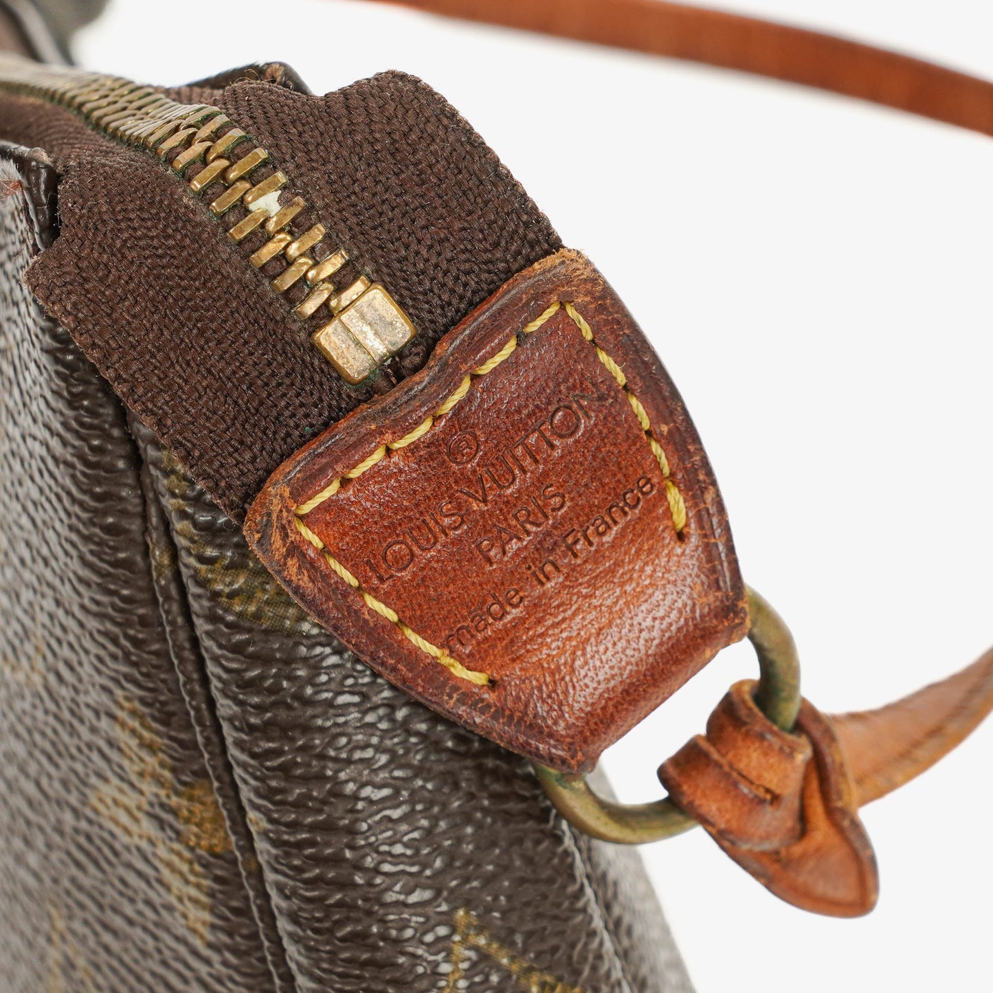 Louis Vuitton Pochette Accessoires Monogram Canvas Clutch Handbag