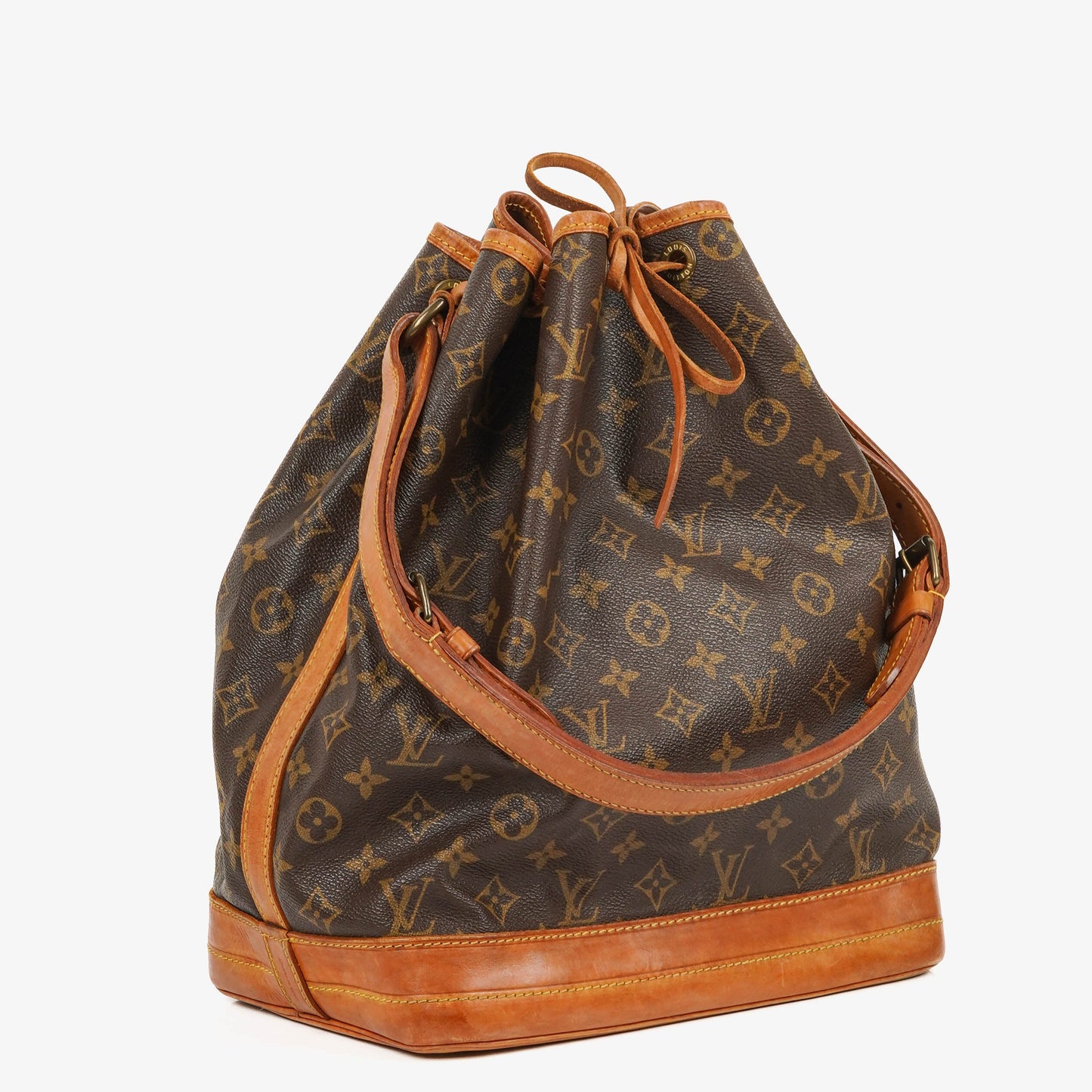 Louis Vuitton Noe Grande GM Monogram Canvas Shoulder Bag