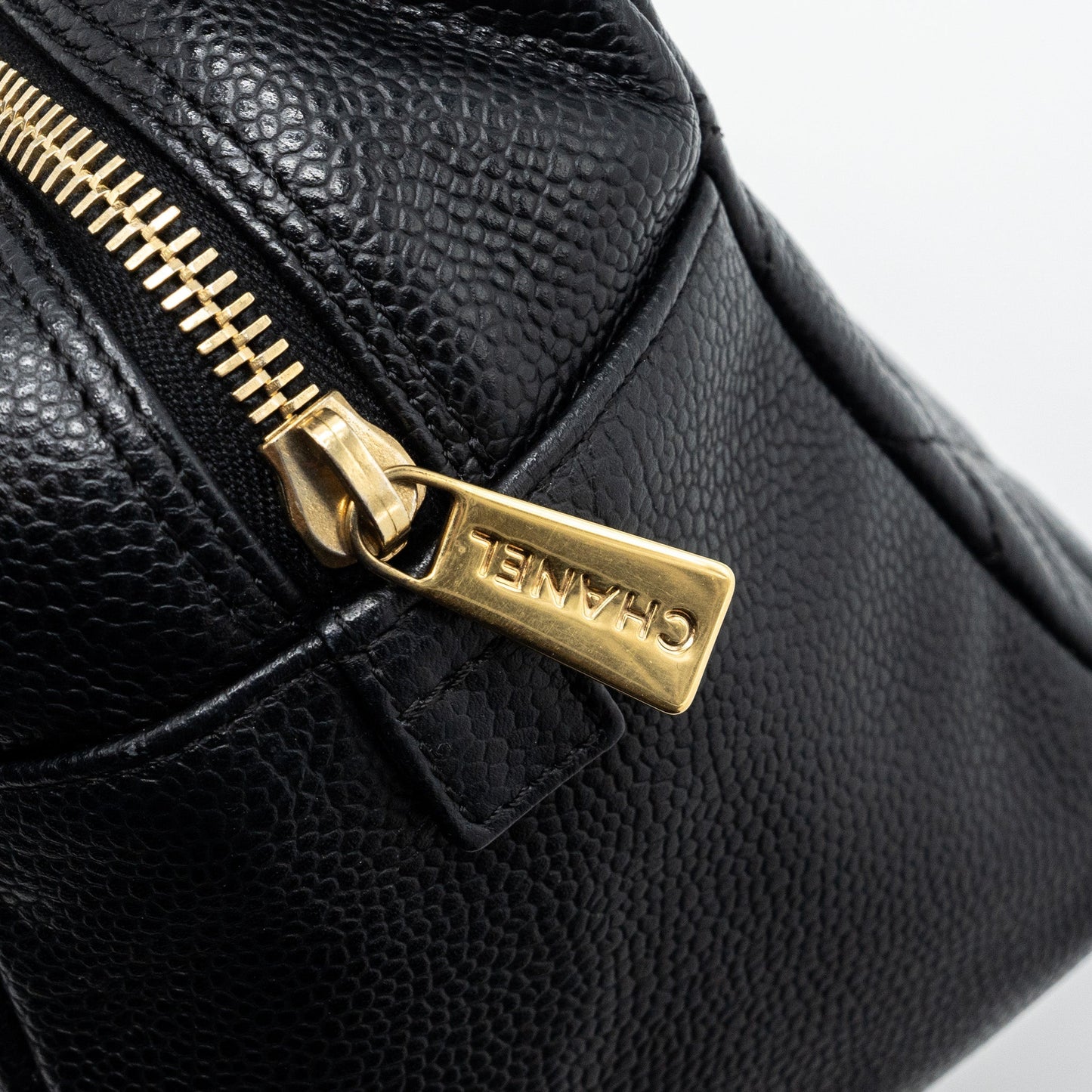 Chanel CC logo small shopping tote bag caviar black