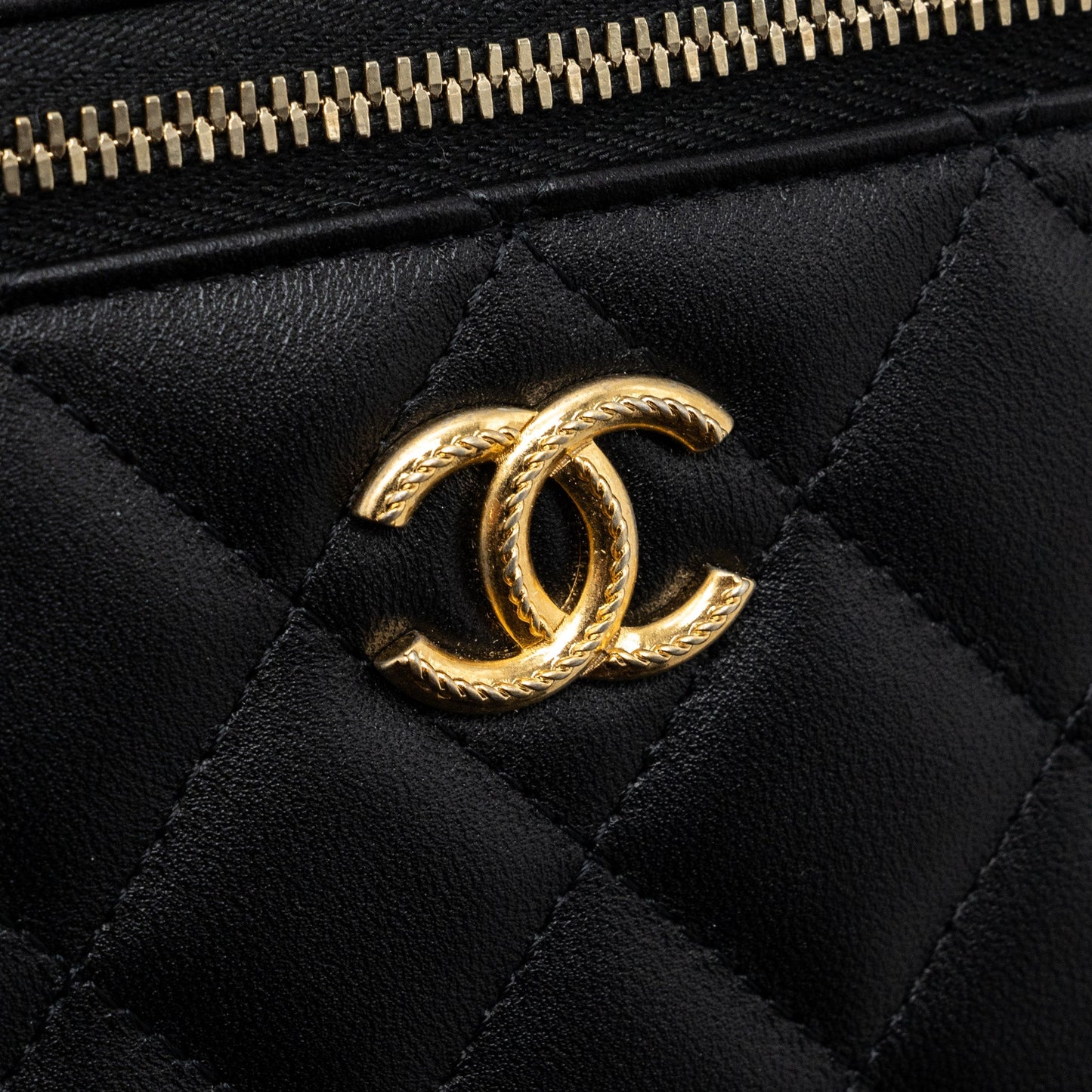Chanel Detail Top Handle Long Vanity With Chains Lambskin Black (Microchip)