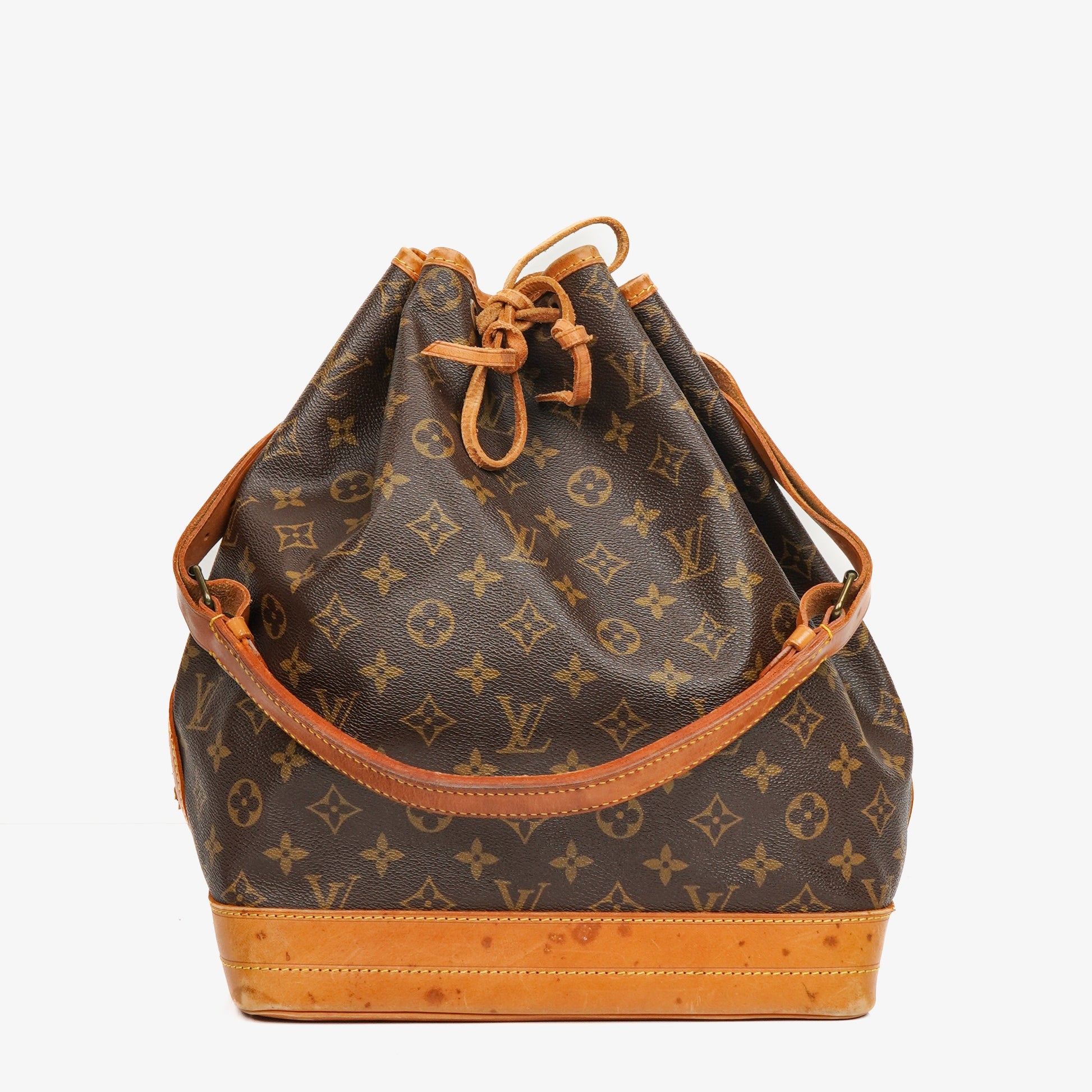 Louis Vuitton Noe Grande GM Monogram Canvas Shoulder Bag