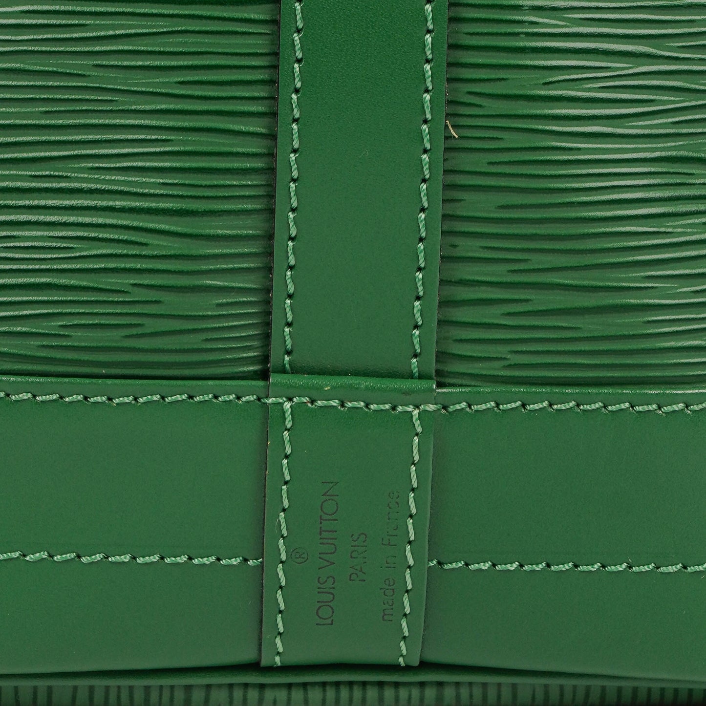 Louis Vuitton Noe Grande GM Green EPI Leather Shoulder Bag