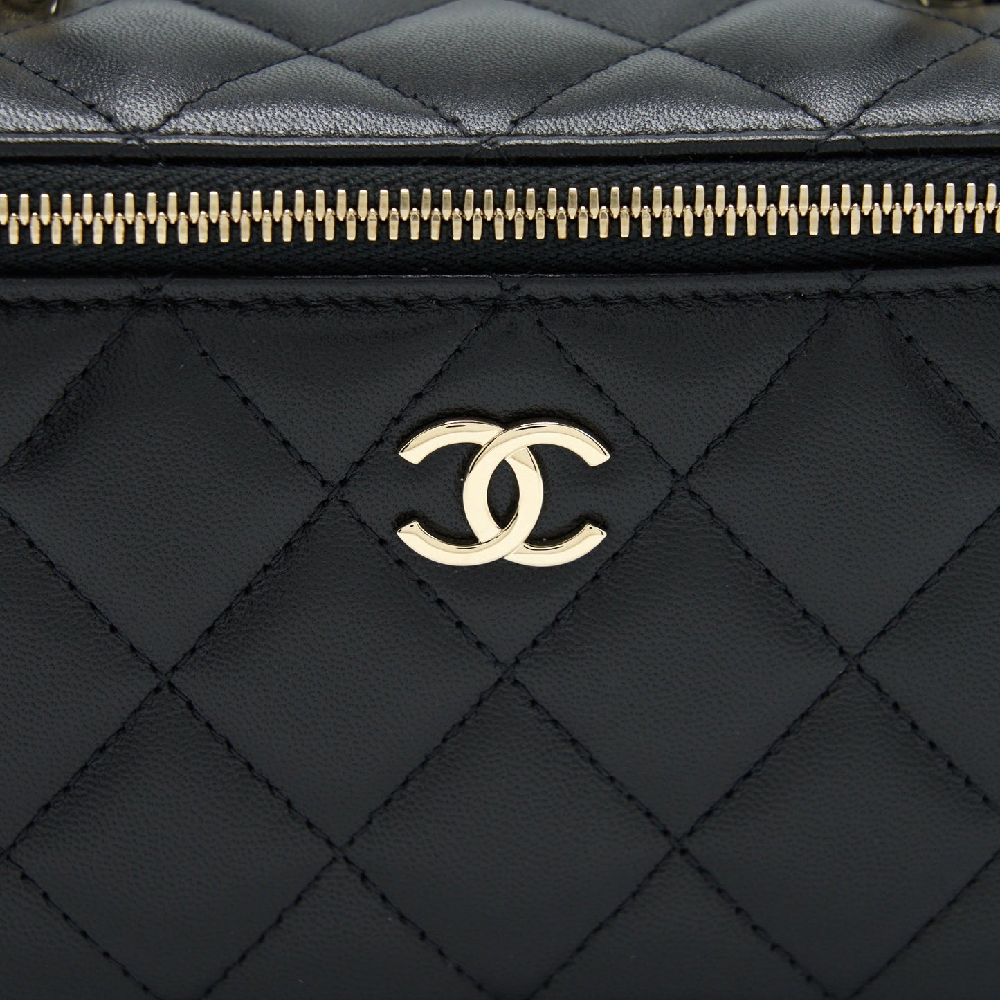 Chanel Top Handle Long Vanity Lambskin Black L