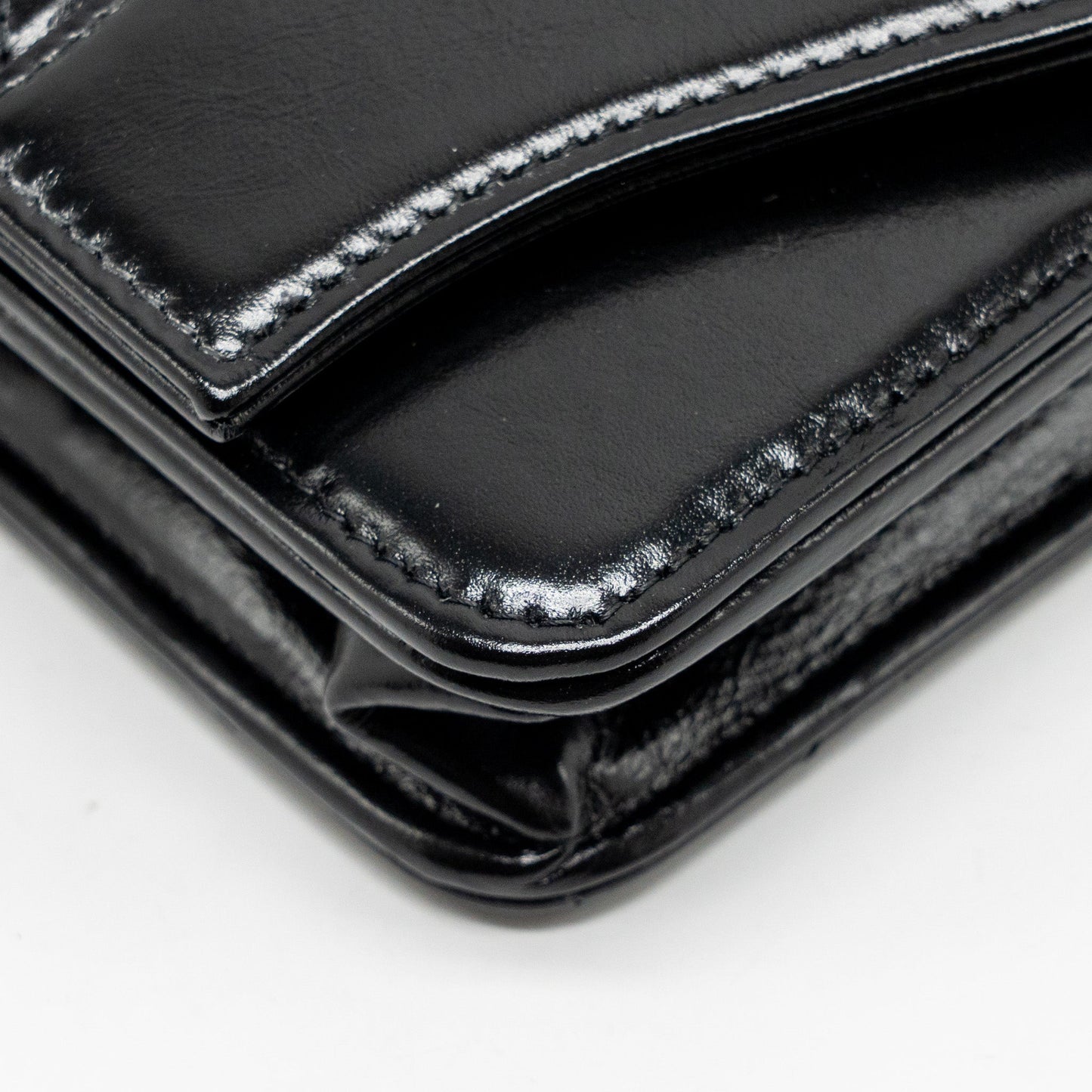 Chanel 24c 31 Wallet On Chain Shiny Calfskin Black L (Microchip)