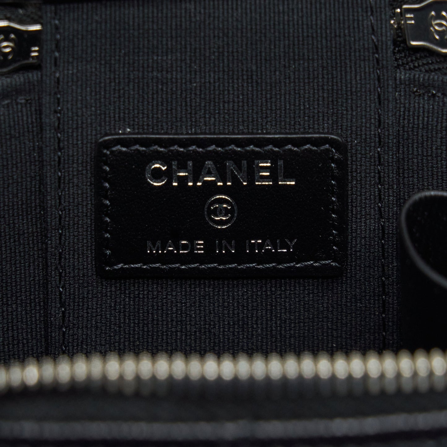 Chanel 22S Mini Vanity With Coco Giant Chain Caviar Black