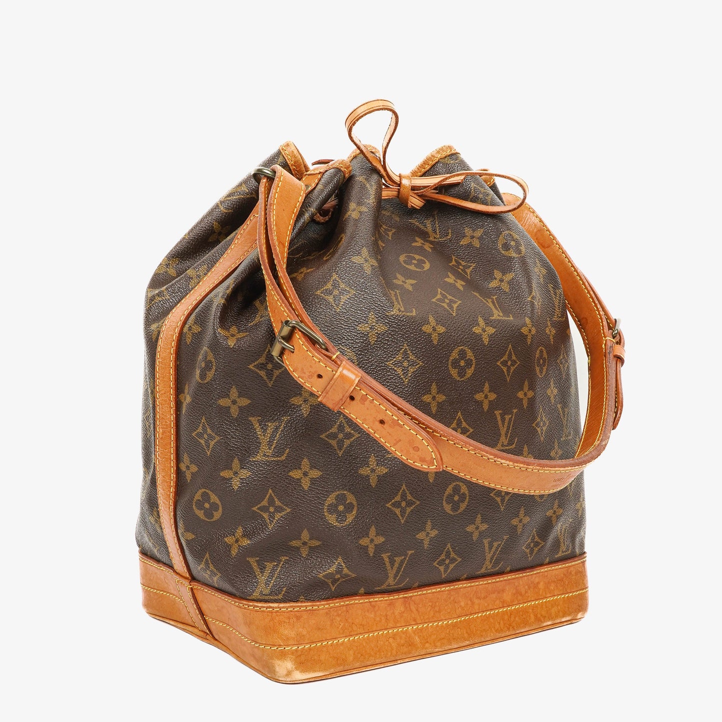 Louis Vuitton Noe Grande GM Monogram Canvas Shoulder Bag