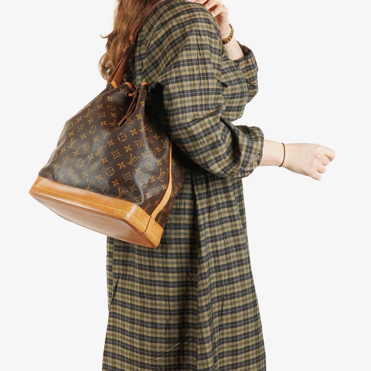 Louis Vuitton Noe GM Monogram Canvas Shoulder Bag