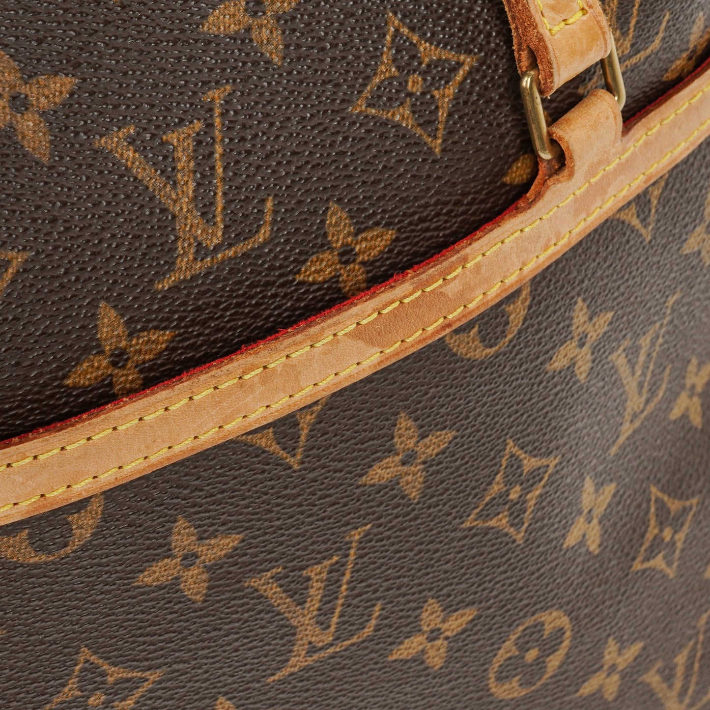 Louis Vuitton Coussin GM  Monogram Canvas Shoulder Bag