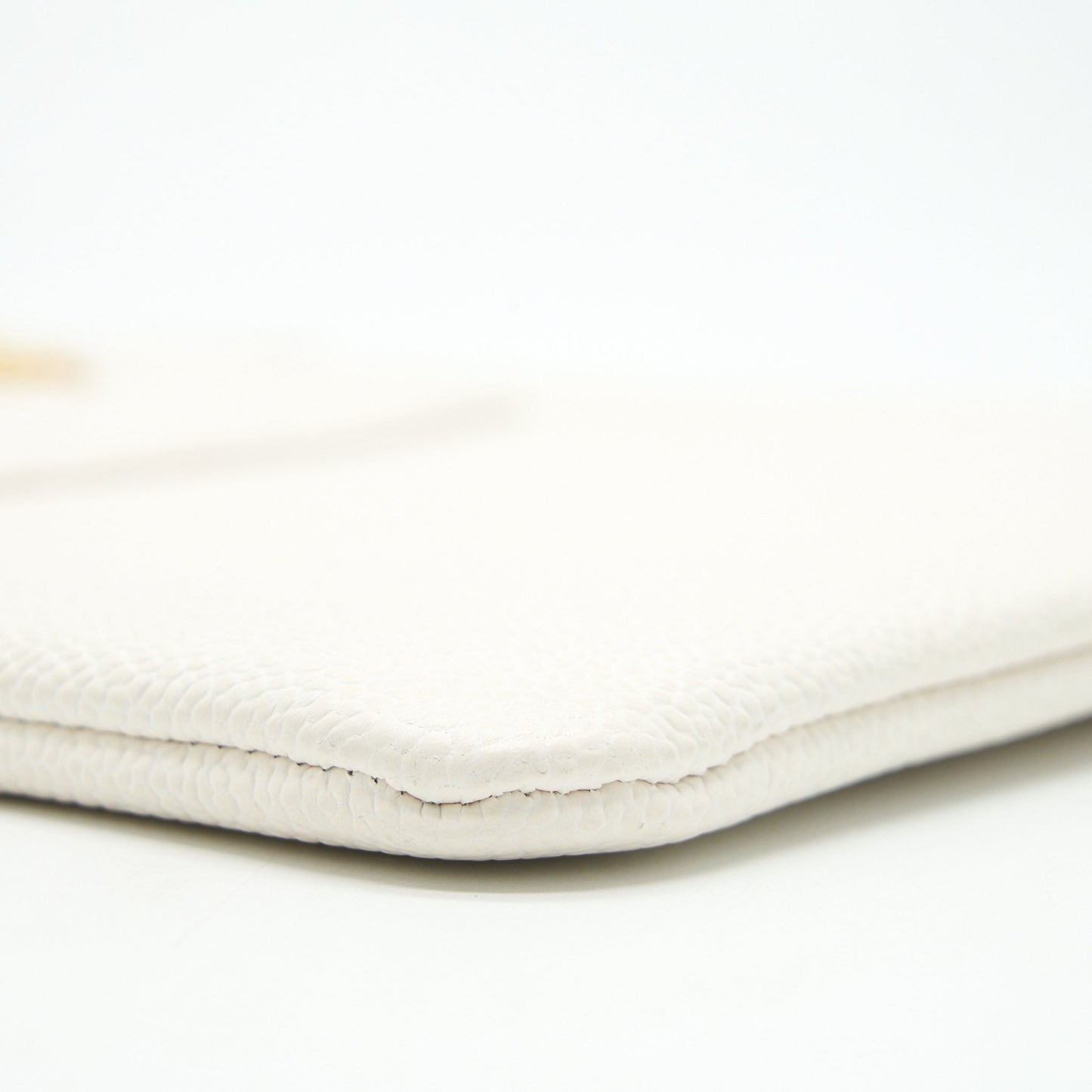 Chanel Seasonal Zippy Pouch Caviar White
