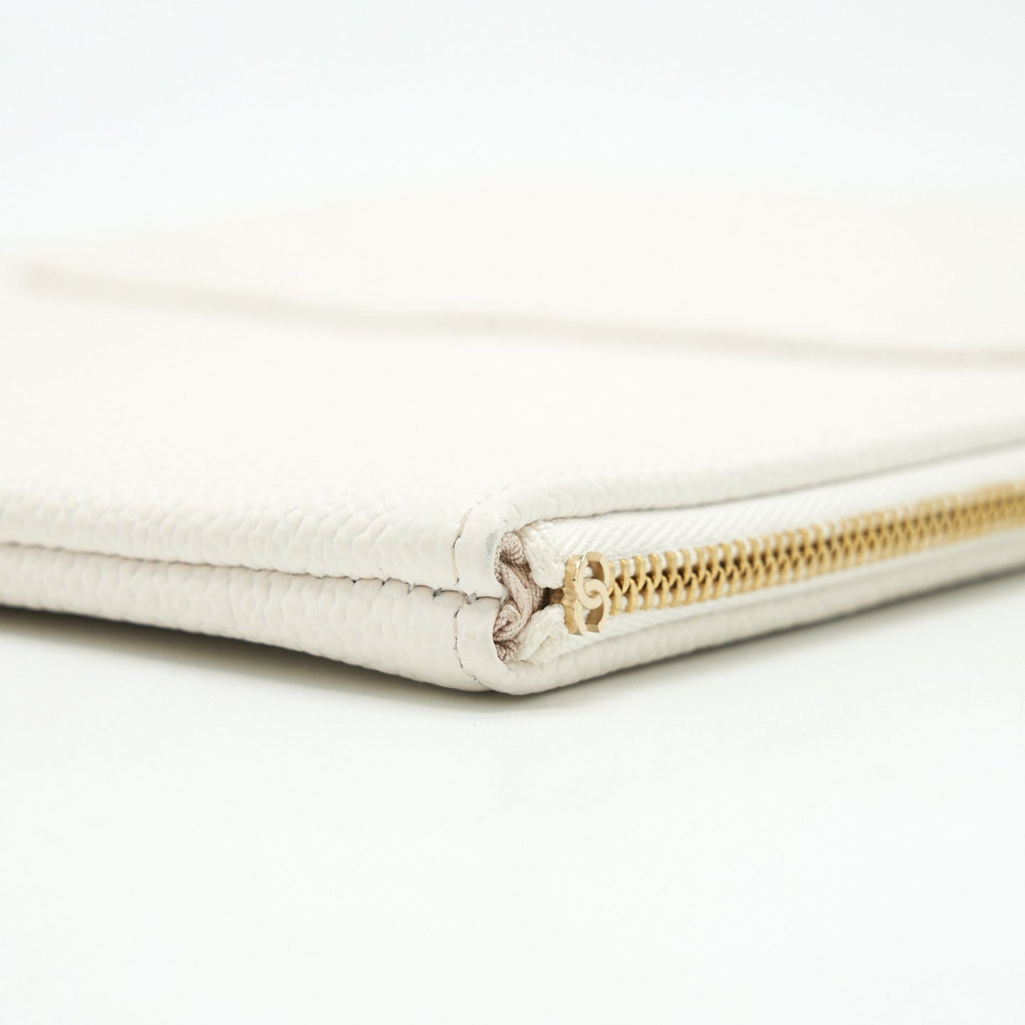 Chanel Seasonal Zippy Pouch Caviar White