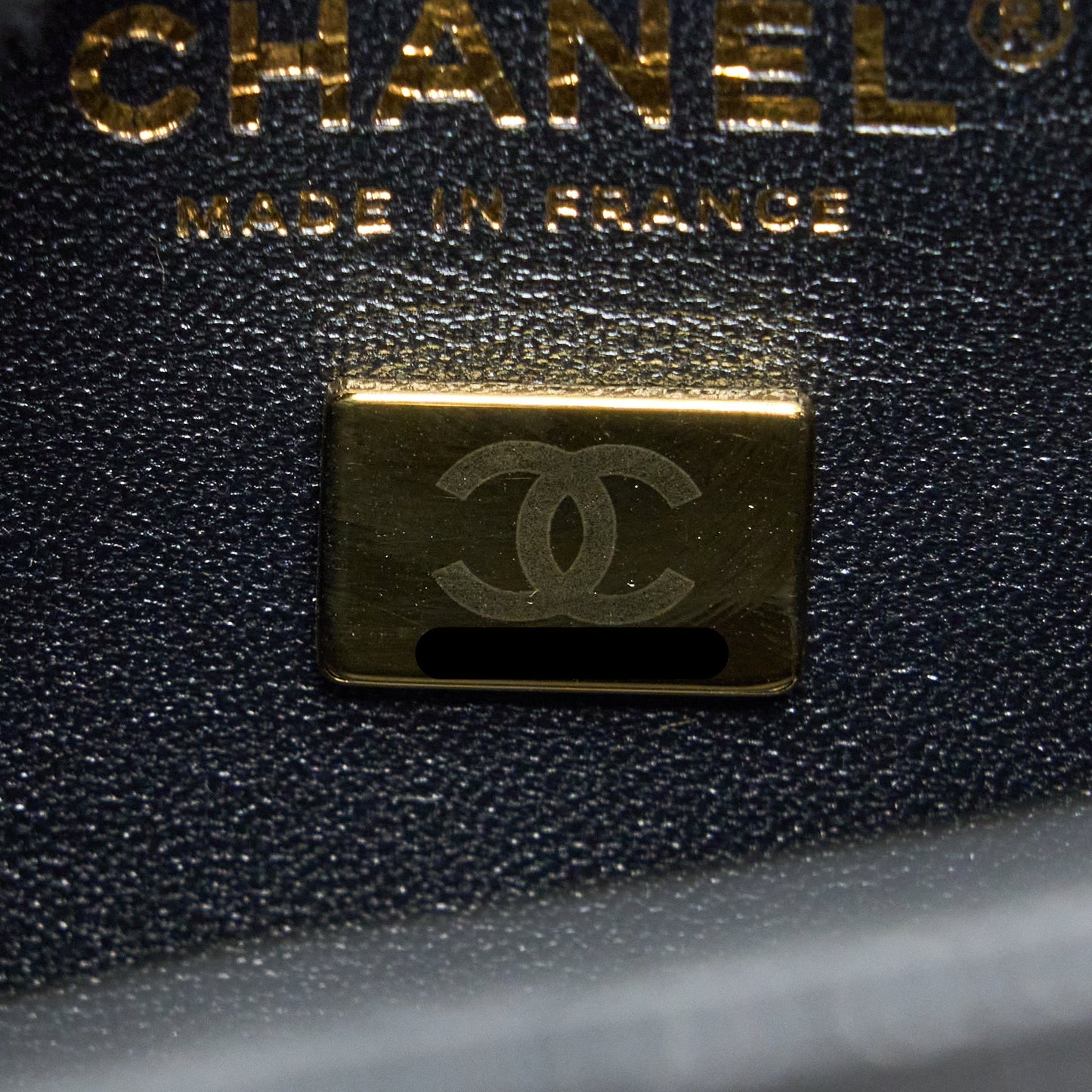 Chanel 23C Mini Bucket Bag Caviar Black L (Microchip)