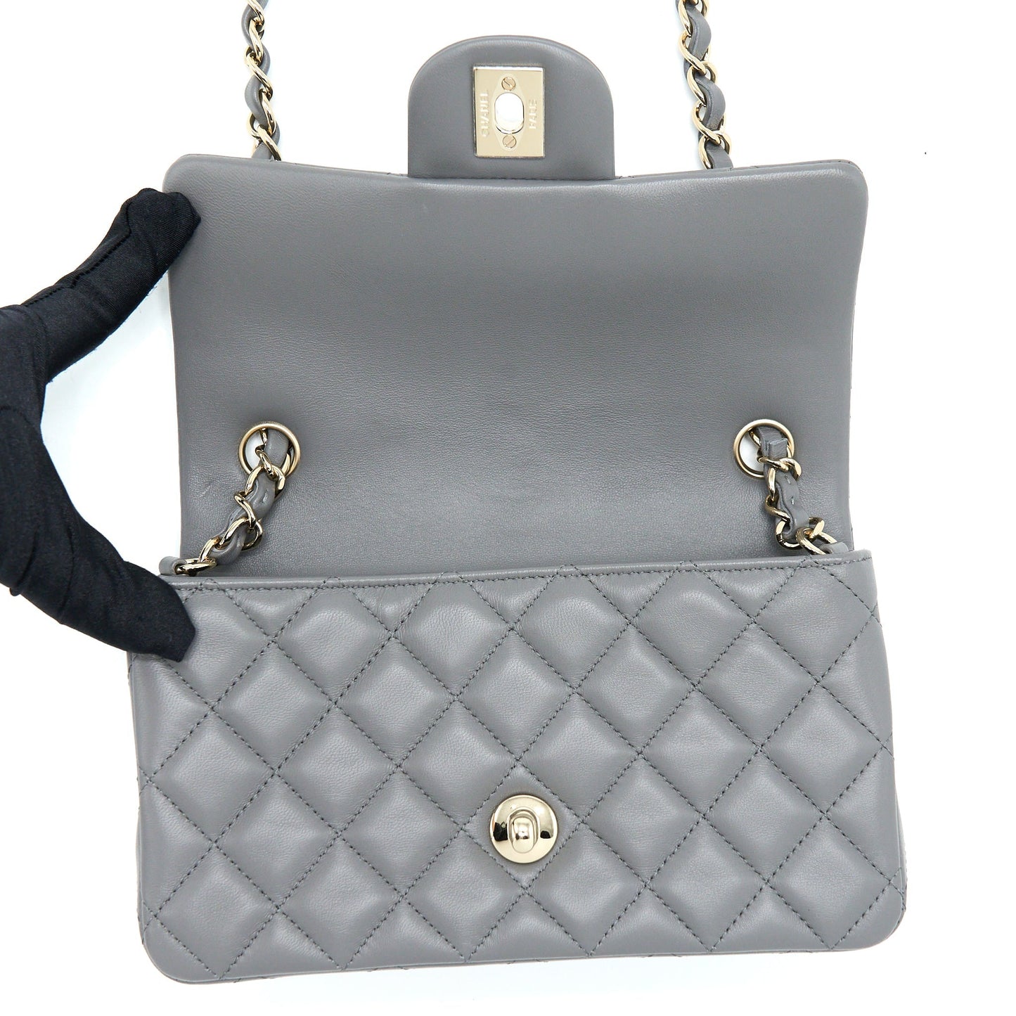 Chanel 22A Mini Rectangular Flap Bag Lambskin Grey L (Microchip).
