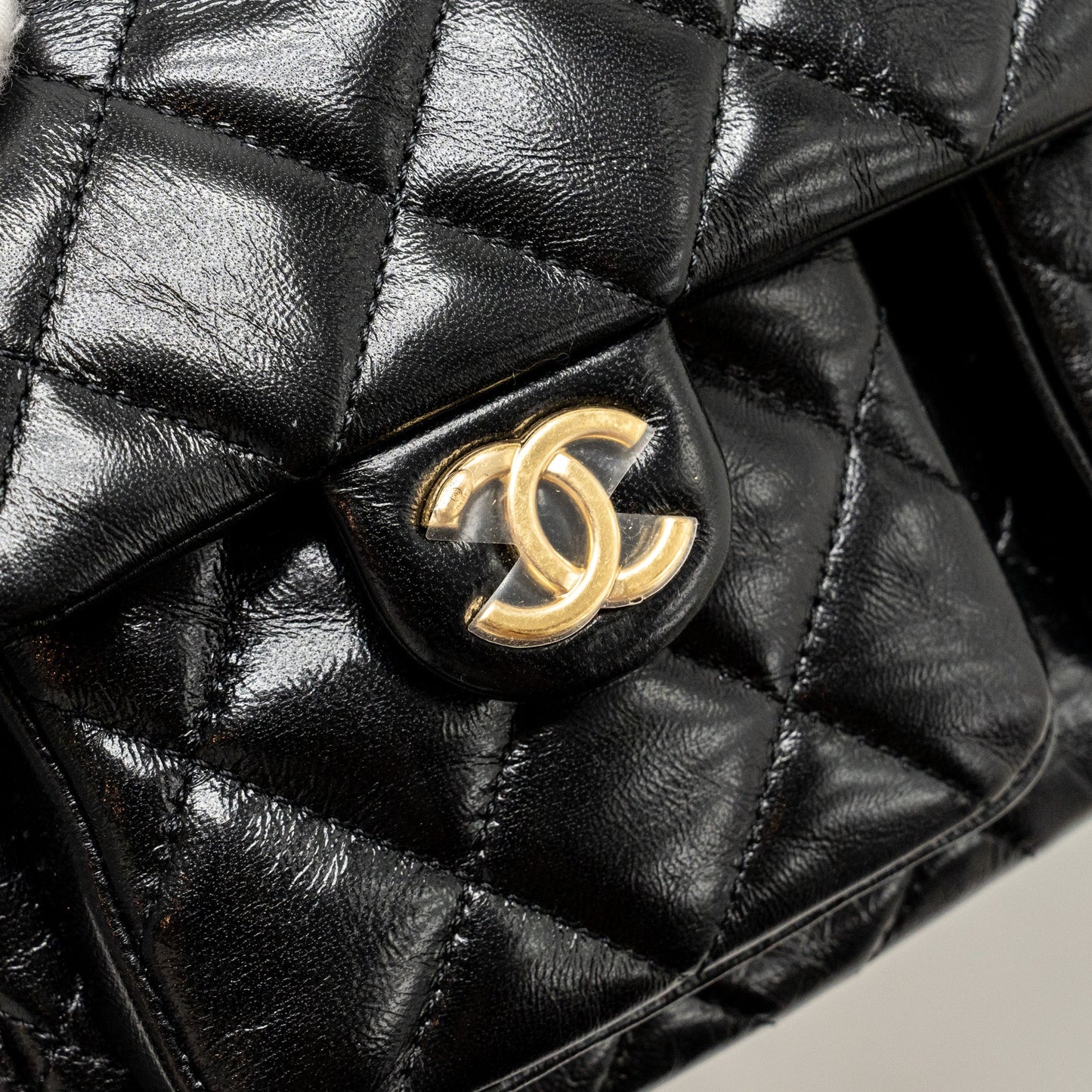 Chanel Double pocket top handle messanger bag shiny calfskin black  (microchip )