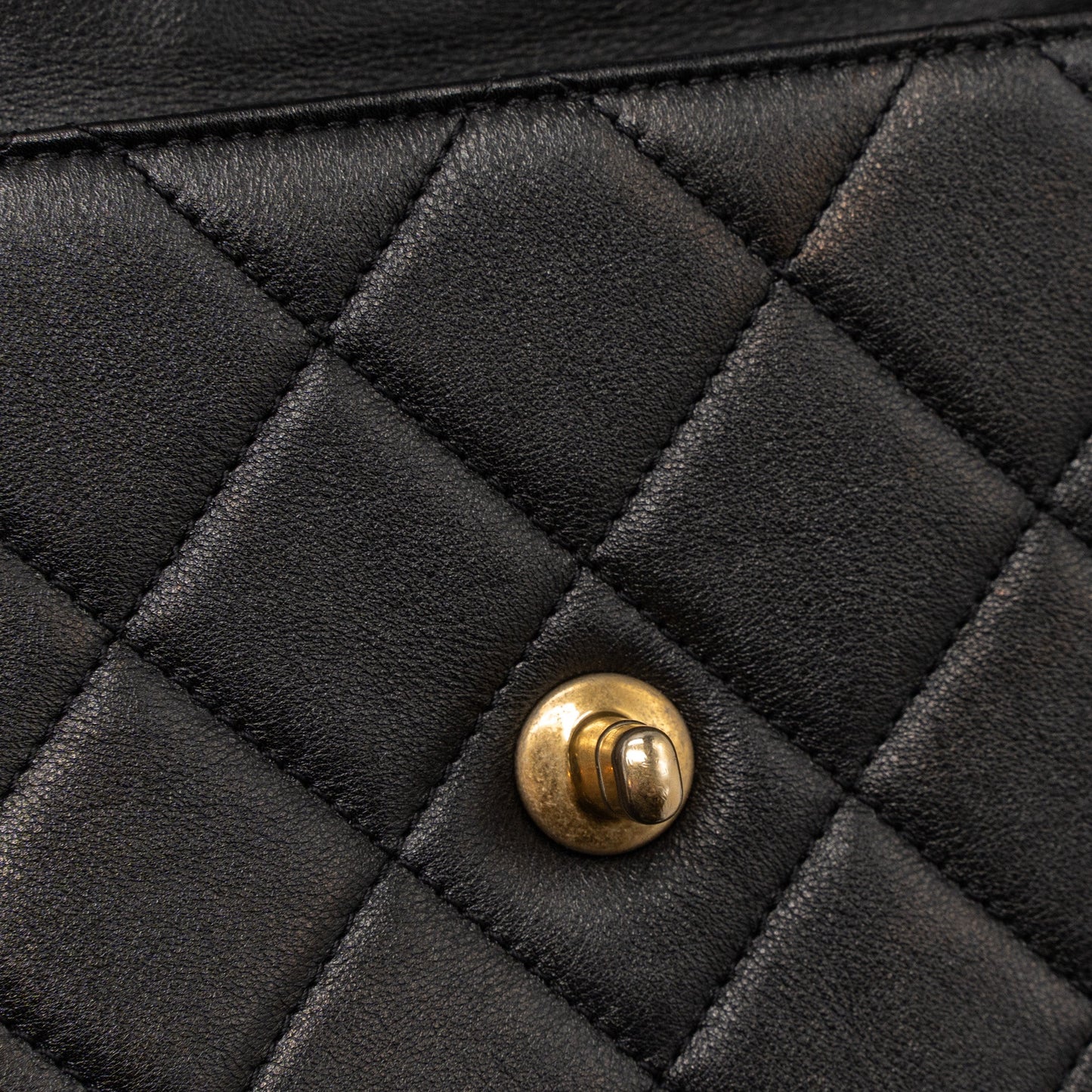 Chanel Messenger Bag Calfskin Black