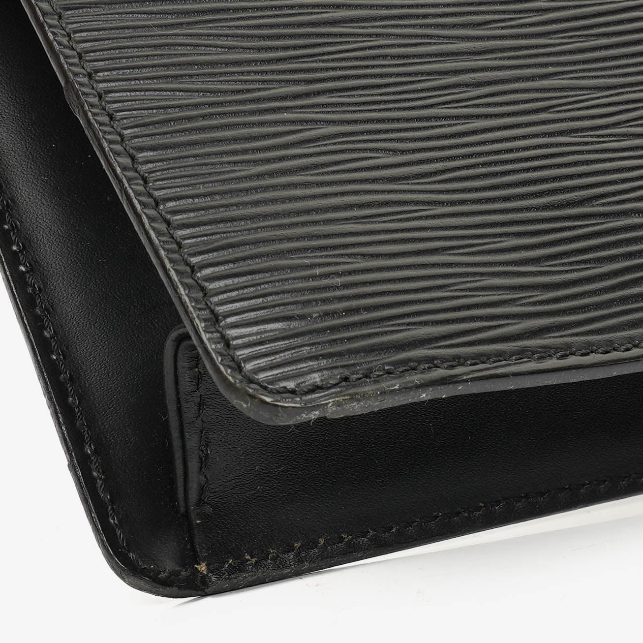 Louis Vuitton Pochette Sellier Dragonne Black EPI Leather Clutch Bag