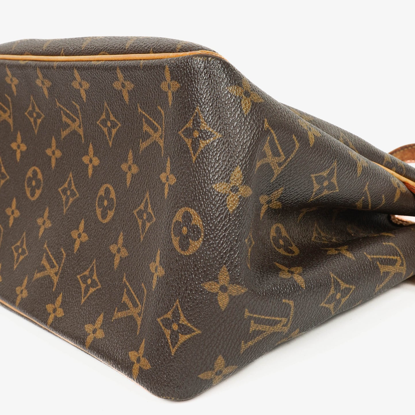 Louis Vuitton Batignolles Monogram Canvas Bag