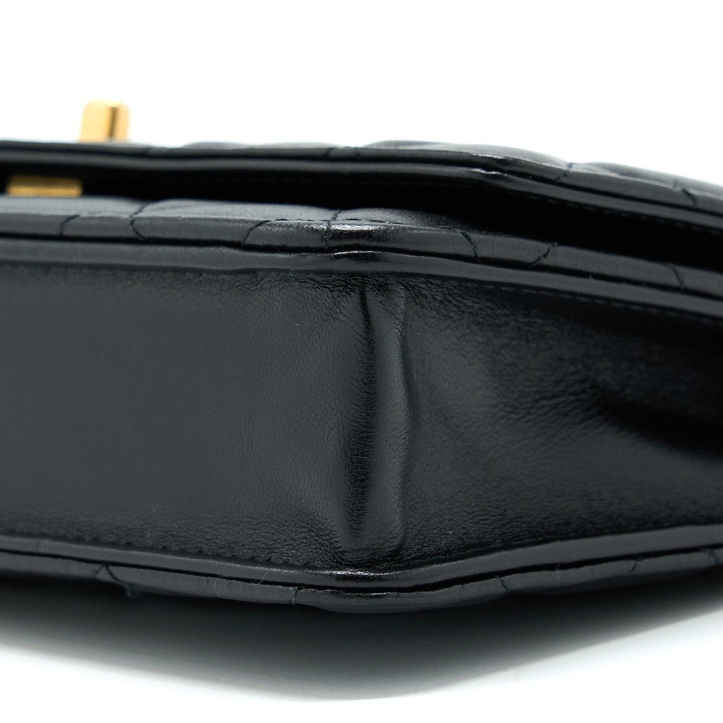 Chanel 21S Wallet On Chain With Pearl/CC logo Round Handle Lambskin Black Brushed