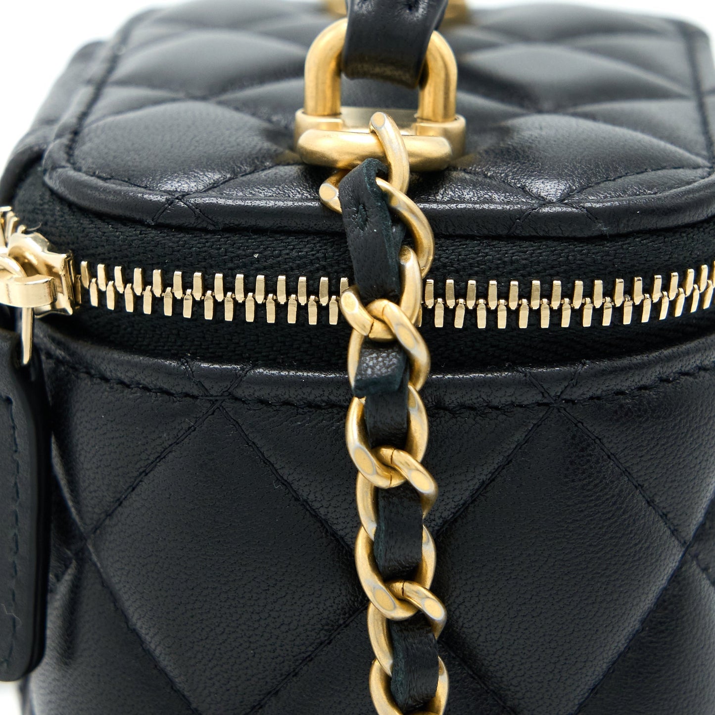 Chanel 22B Detailed Top Handle Mini Vanity With Chain Lambskin Black Brushed