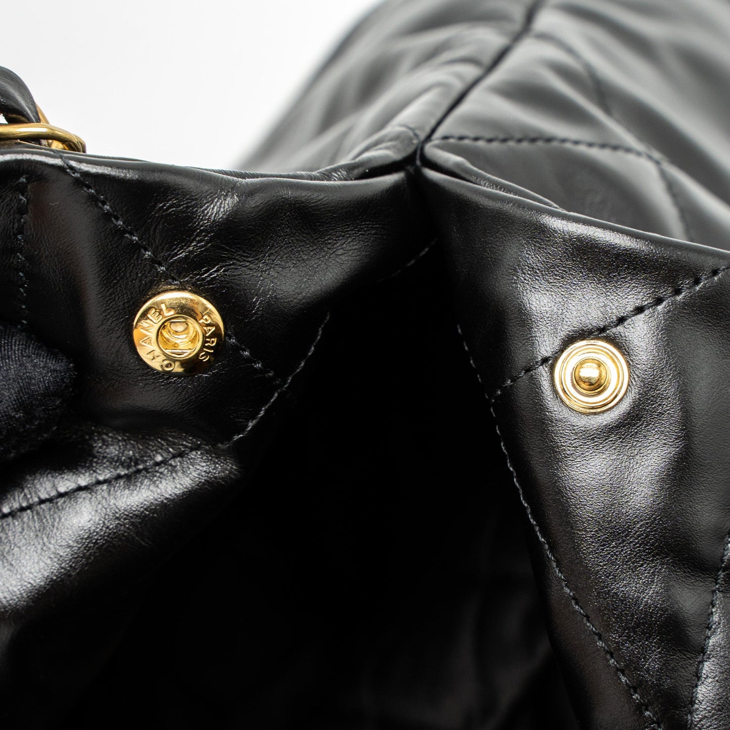 Chanel Small 22 Bag Shiny Calfskin Black  (Microchip)